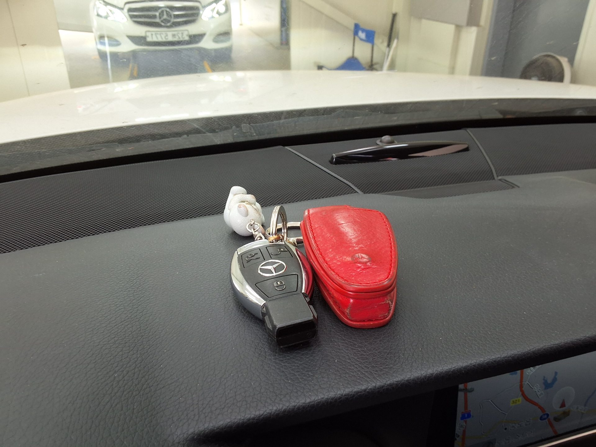 مرسيدس بنز إي كلاس 2014 - صورة 17