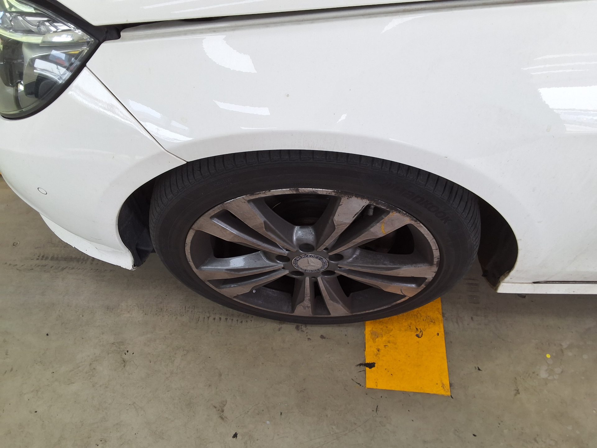 مرسيدس بنز إي كلاس 2014 - صورة 21