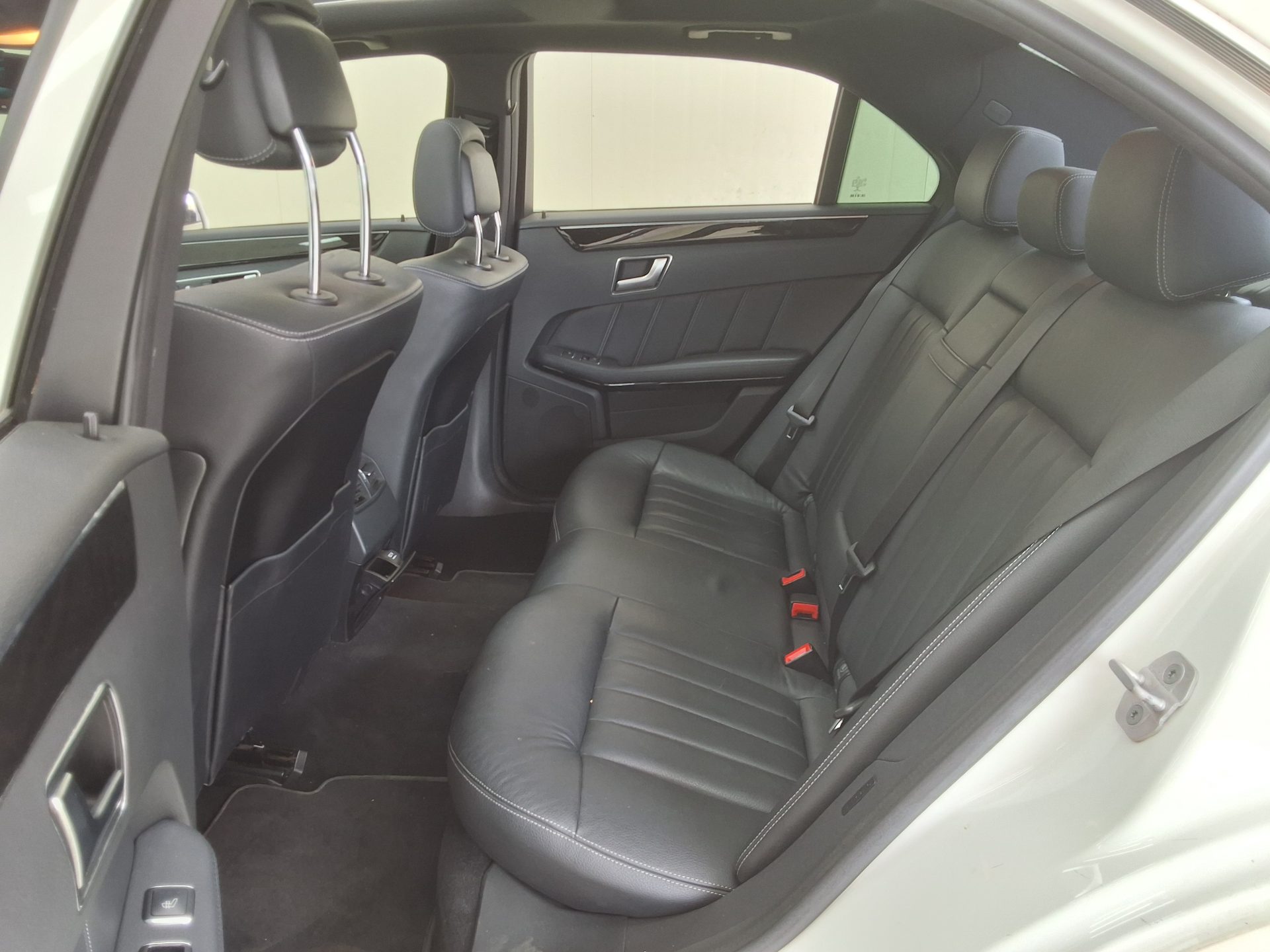 مرسيدس بنز إي كلاس 2014 - صورة 11