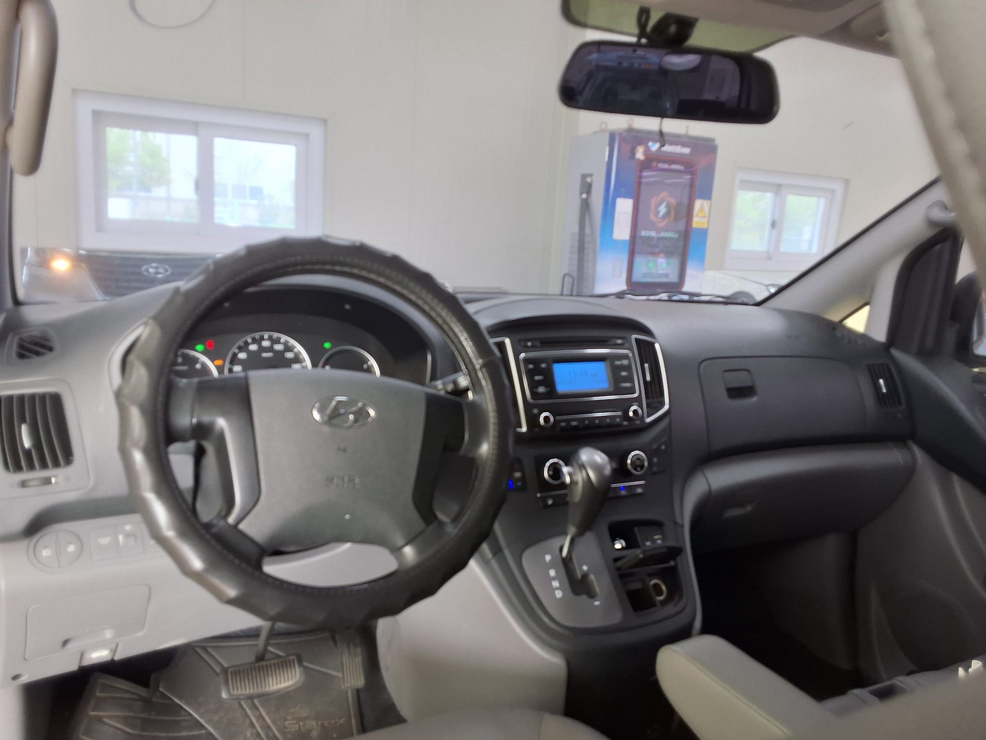 Hyundai Grand Starex 2019 - Image 10