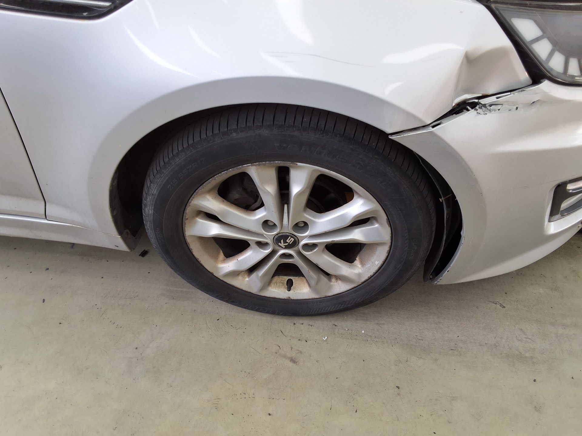 Kia K5 2011 - Image 21