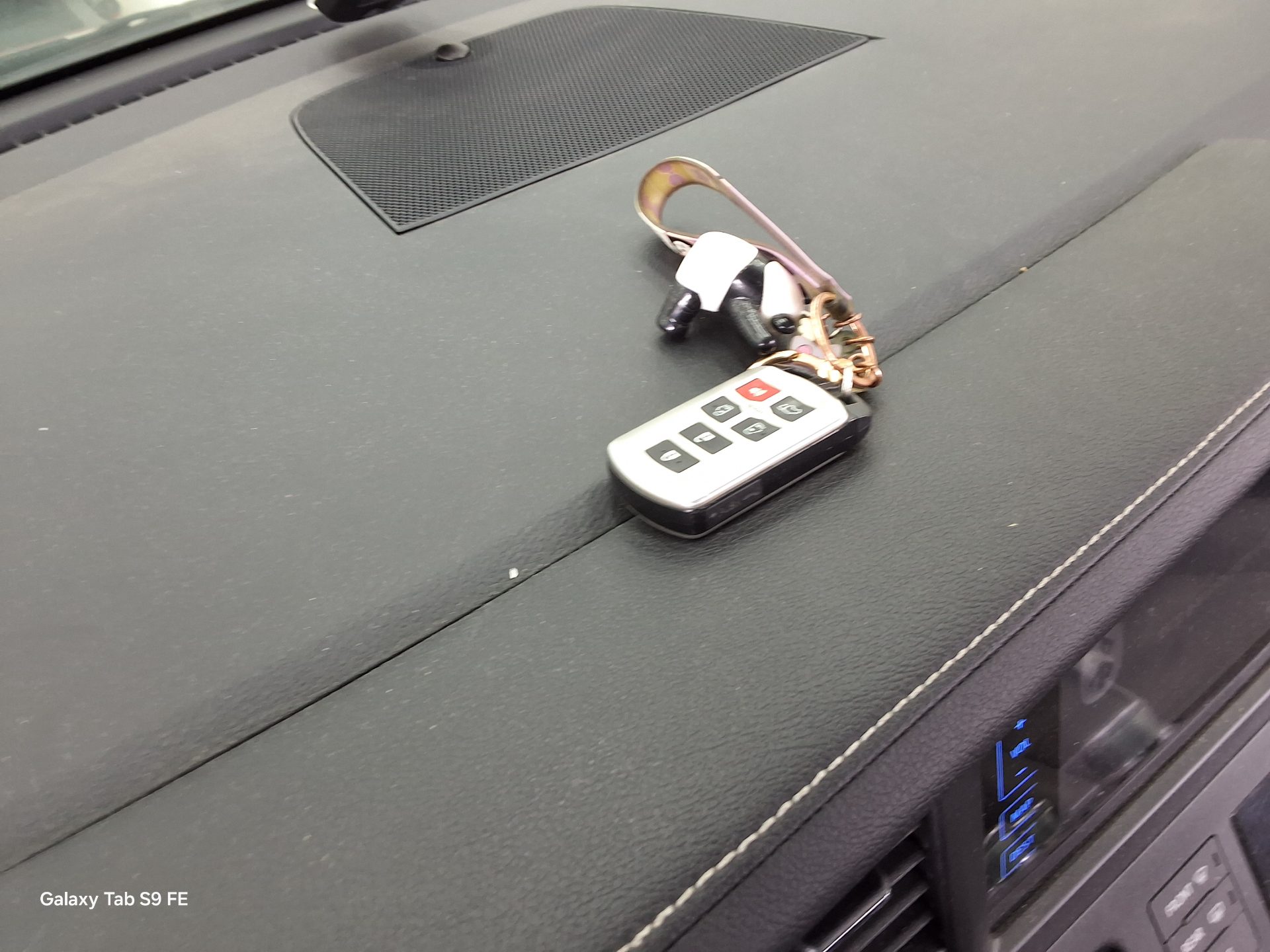 TOYOTA 시에나 2015 - 이미지 18