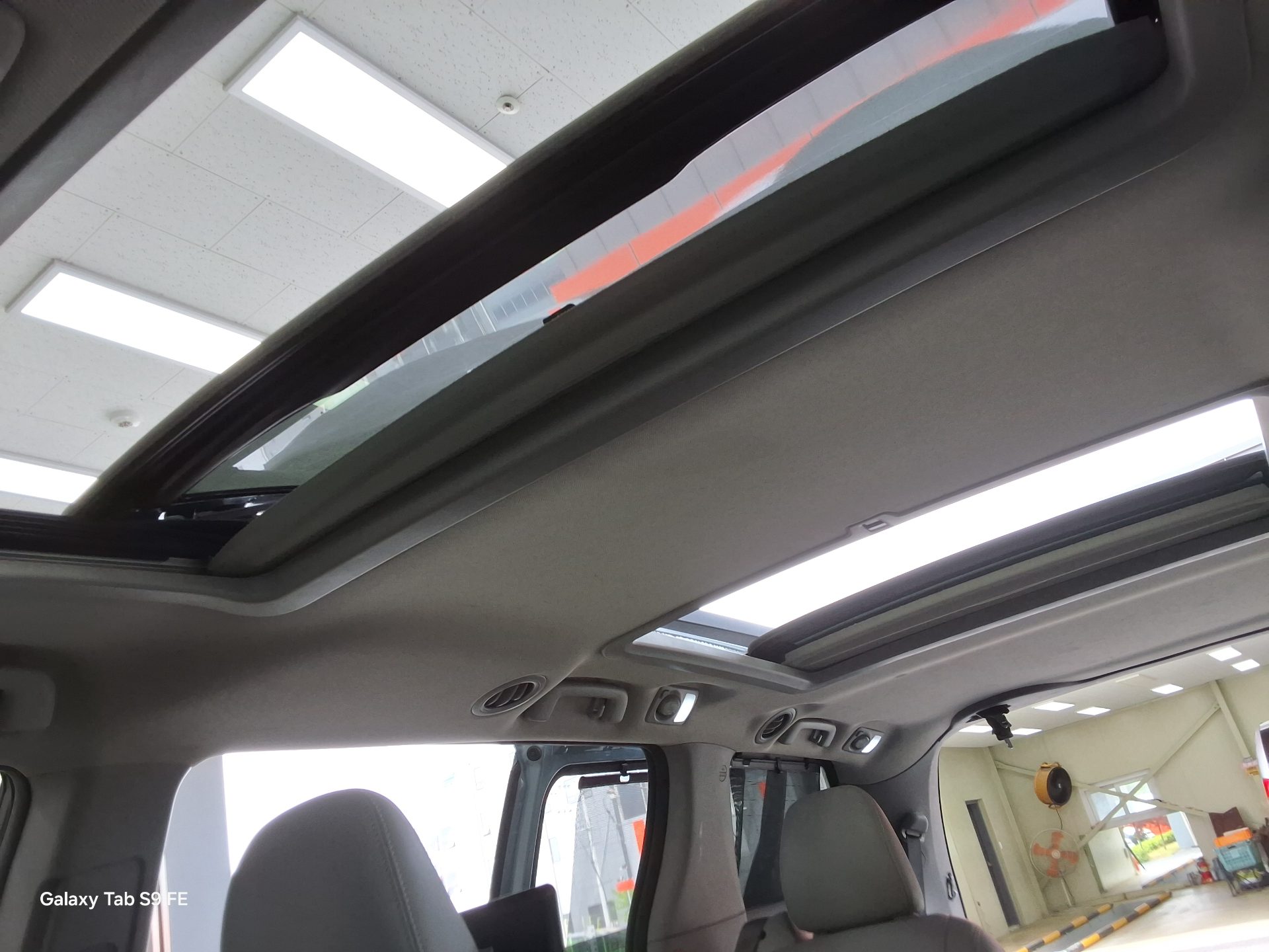 TOYOTA 시에나 2015 - 이미지 19