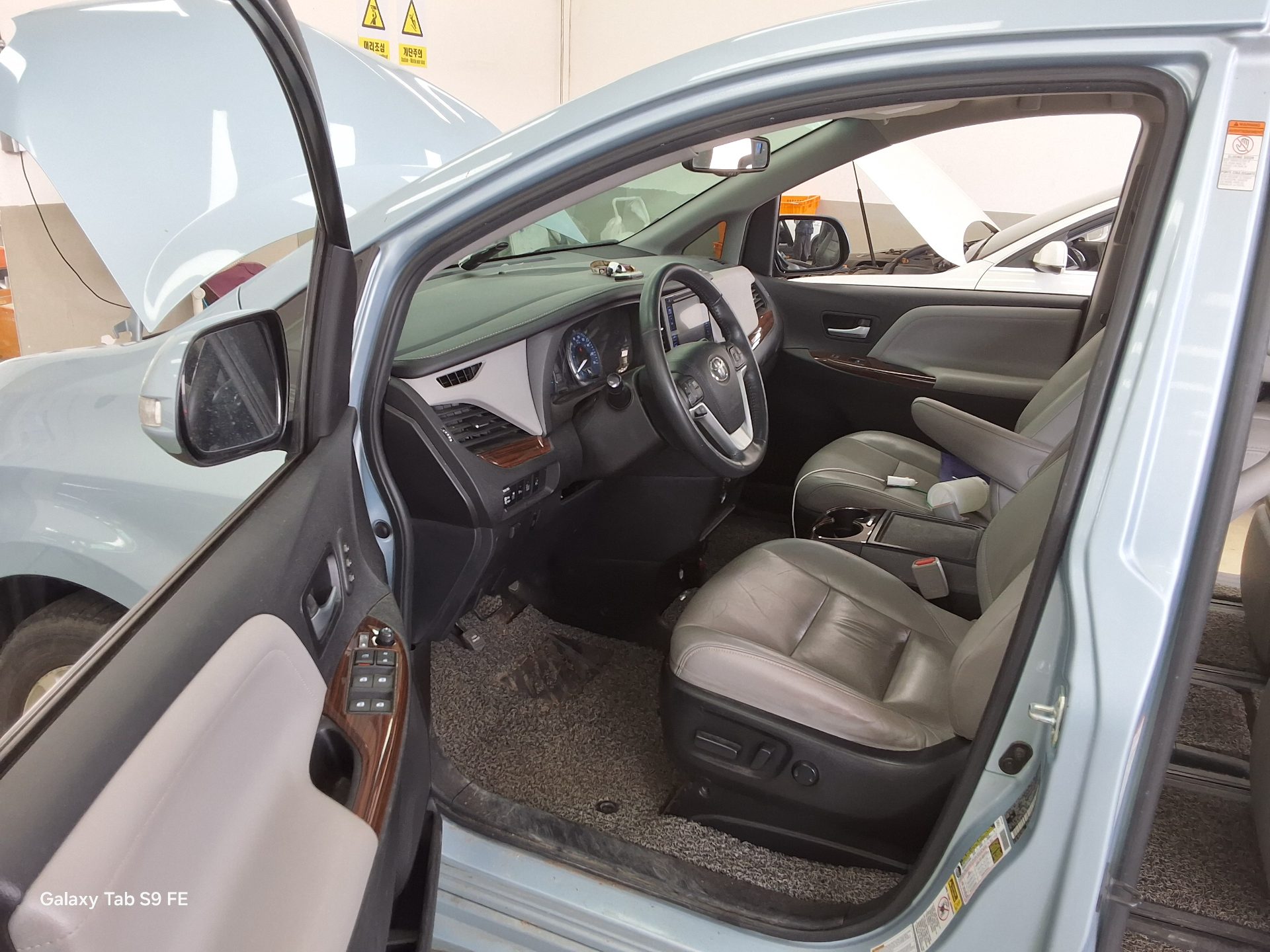 TOYOTA 시에나 2015 - 이미지 9