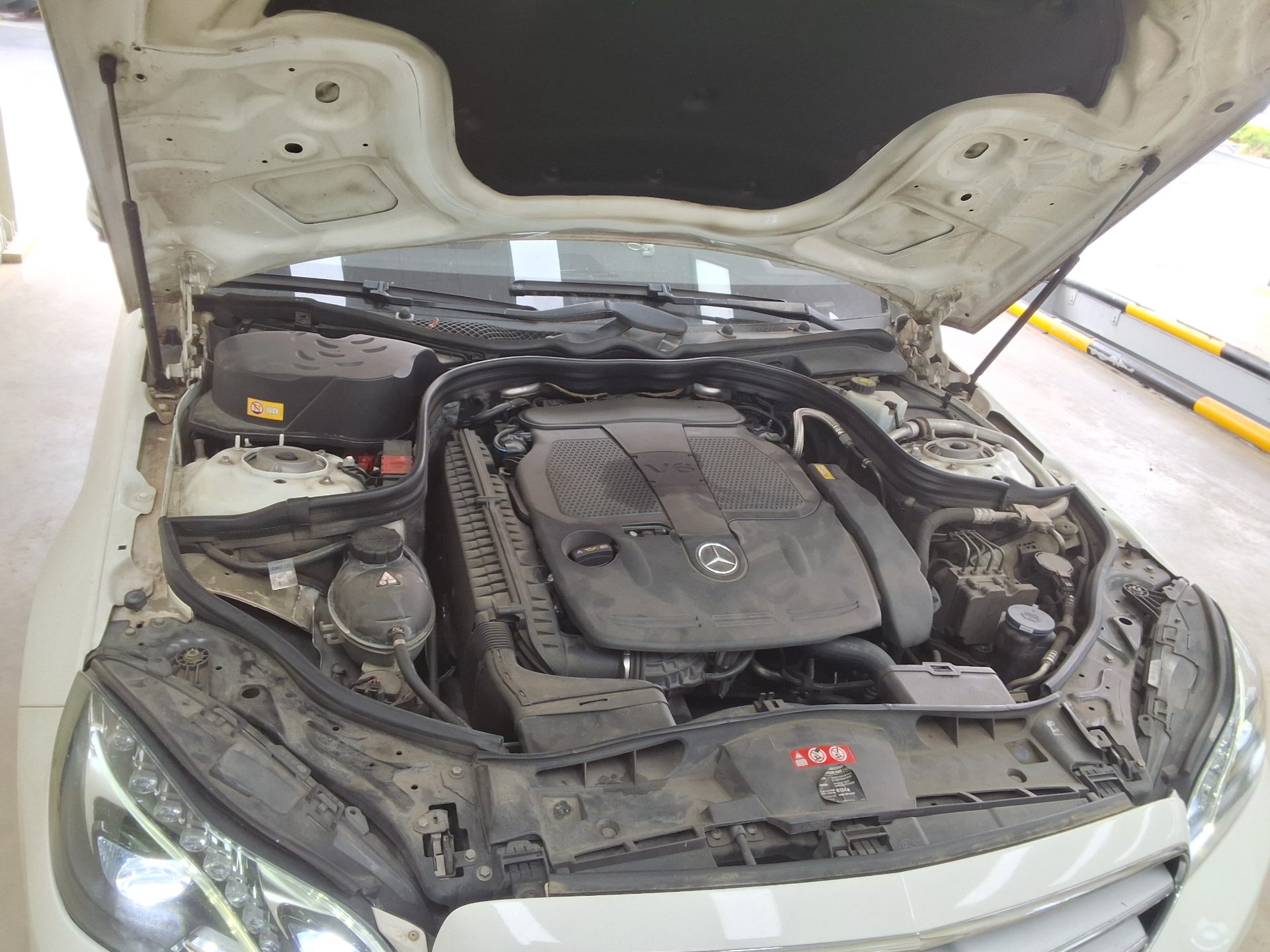 مرسيدس بنز إي كلاس 2014 - صورة 20