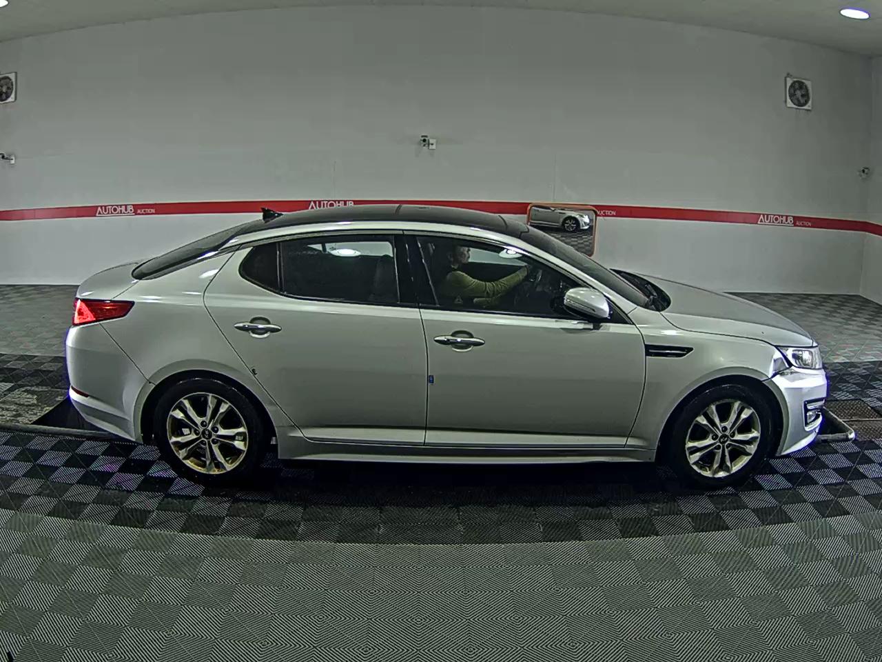 Kia K5 2011 - Image 3