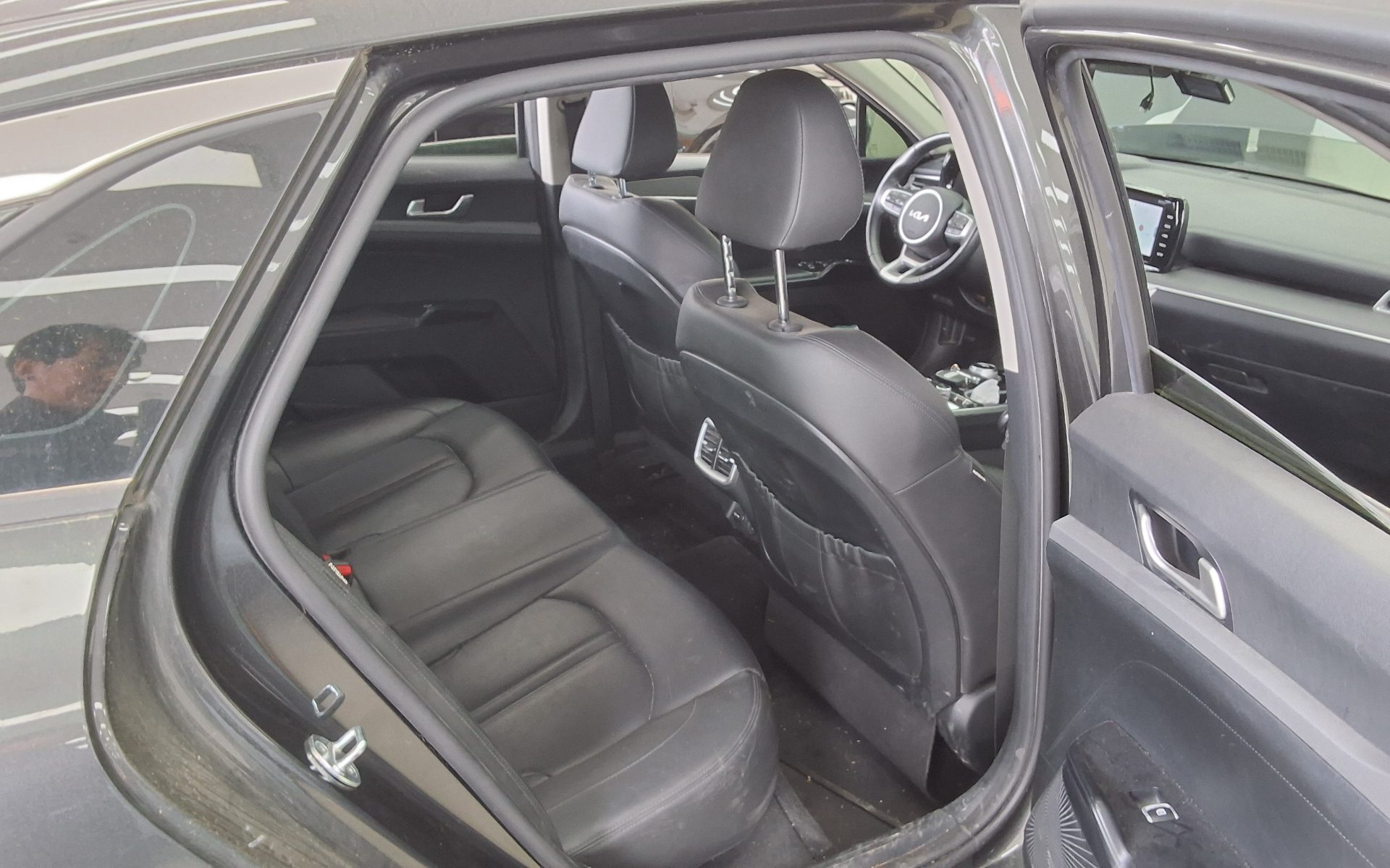 Kia K5 2023 - Image 12