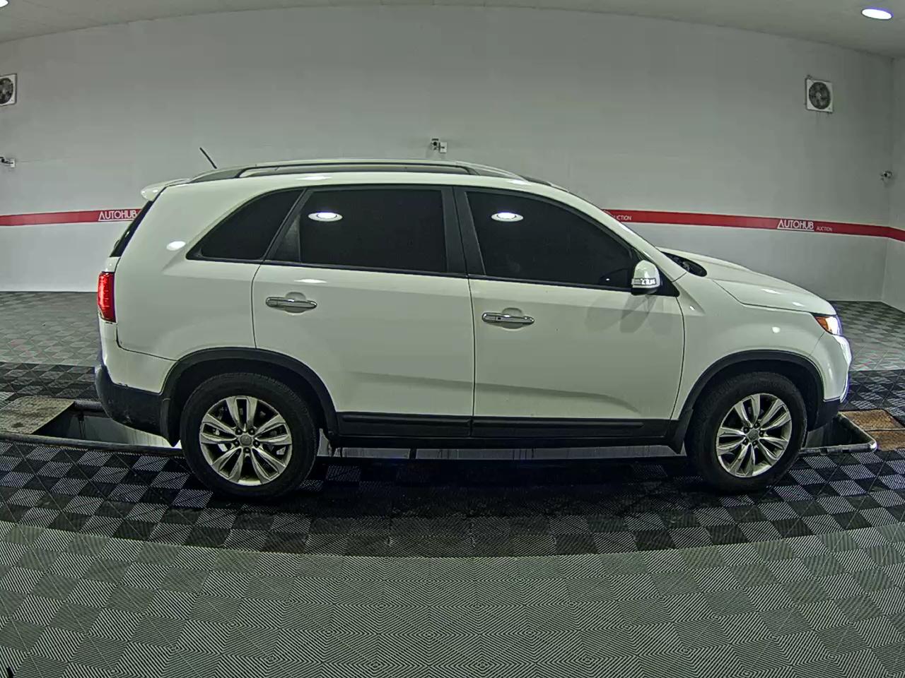 كيا سورينتو 2012 TLX فاخر