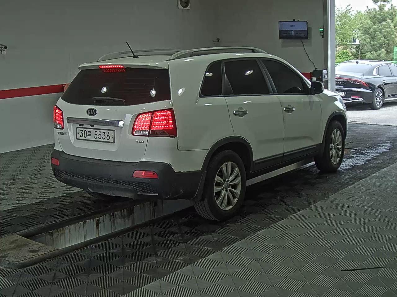 كيا سورينتو 2012 TLX فاخر