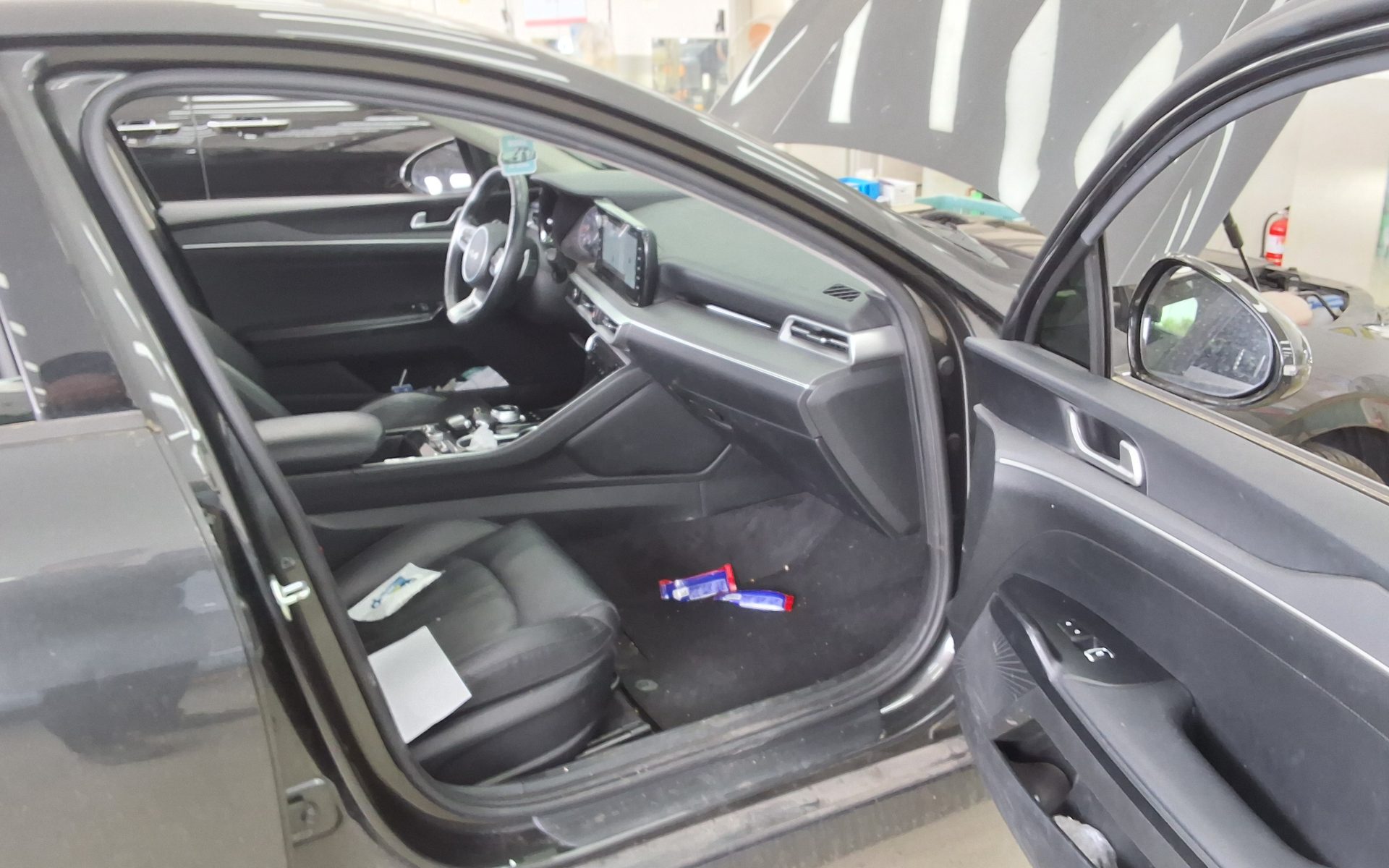 Kia K5 2023 - Image 13