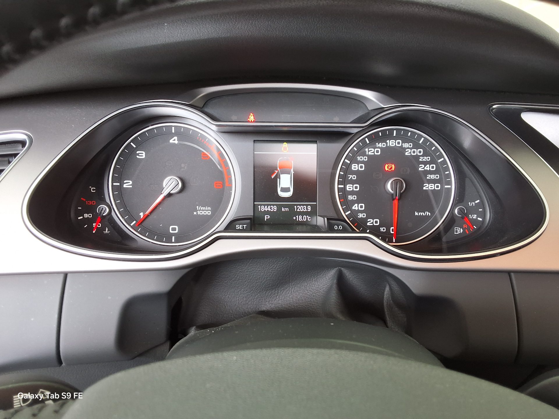Audi A4 2014 - Image 8