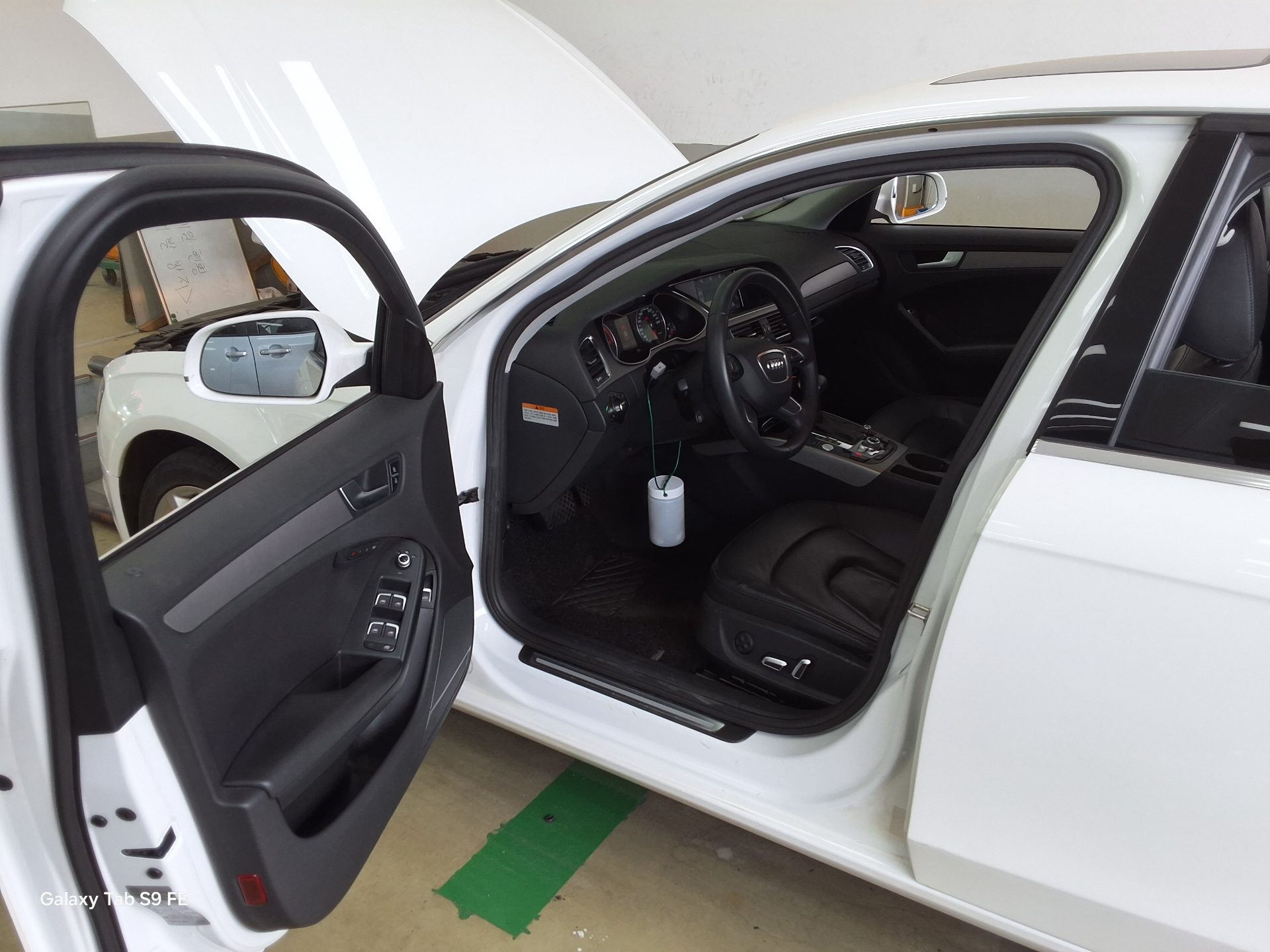 Audi A4 2014 - Image 9
