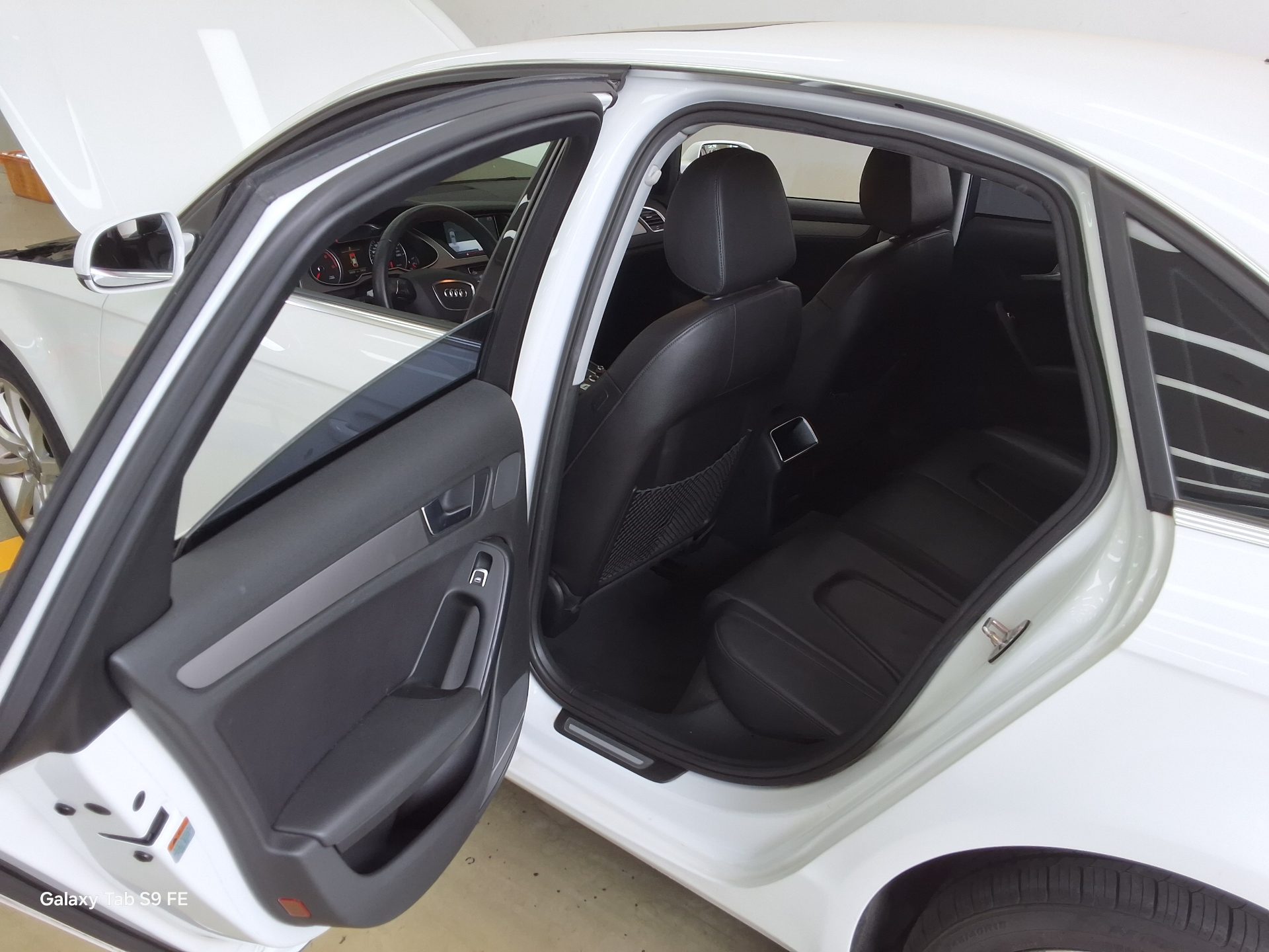Audi A4 2014 - Image 11