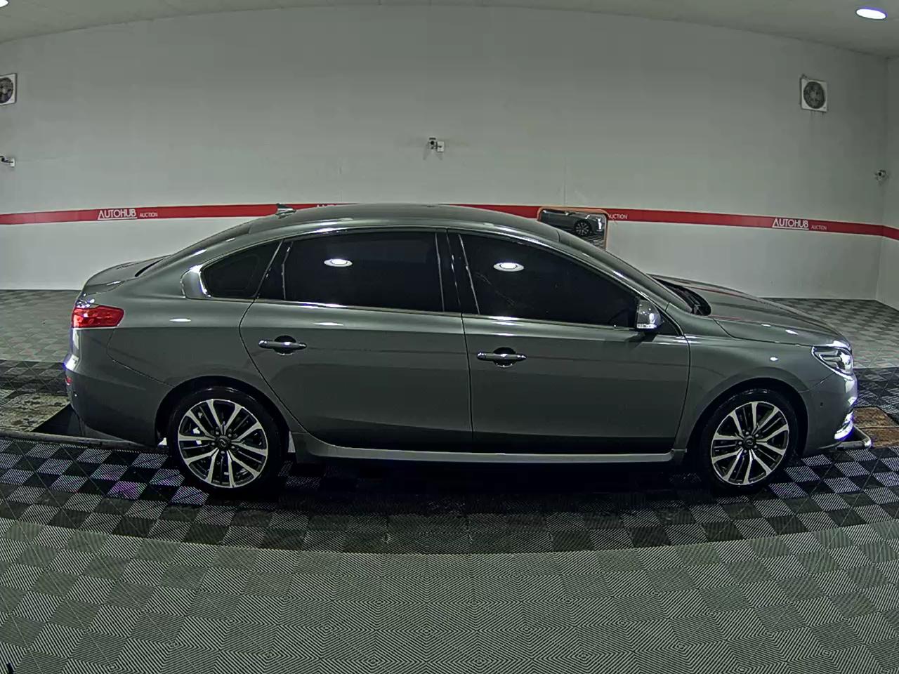 رينو (Samsung) جديد إس إم 7 Nova 2.0 Lpe Disabled Vehicle 2019