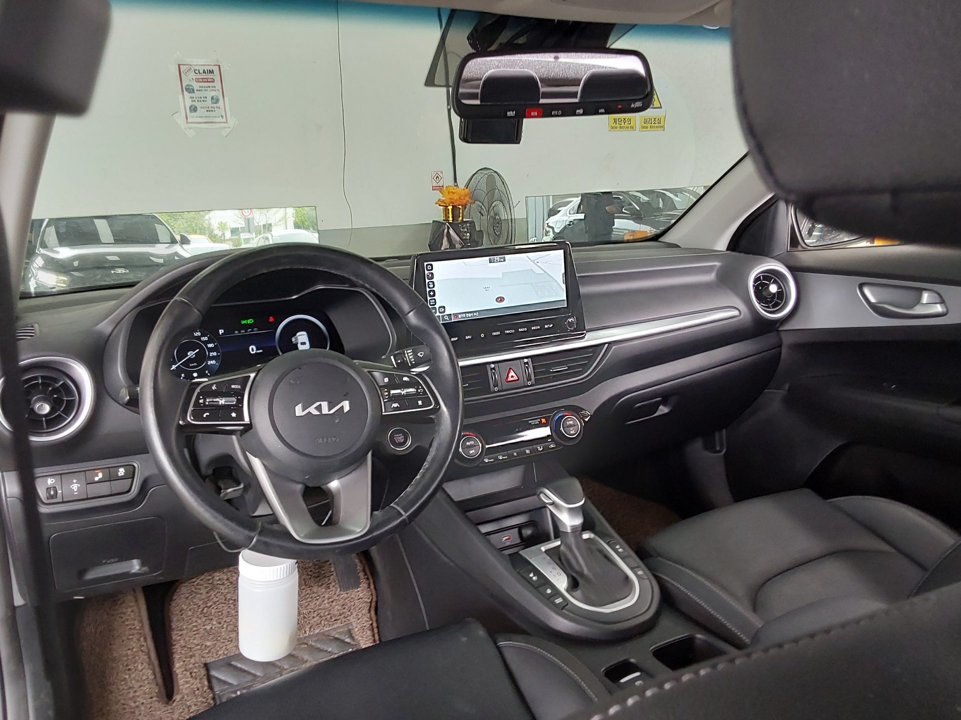 Kia K3 2022 - Image 10