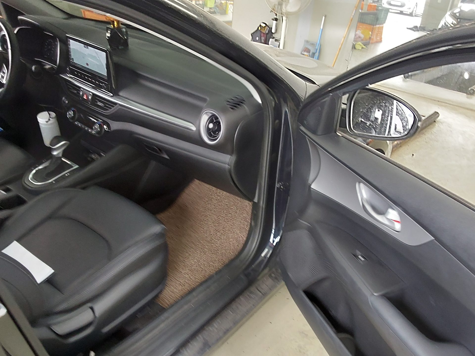 Kia K3 2022 - Image 13