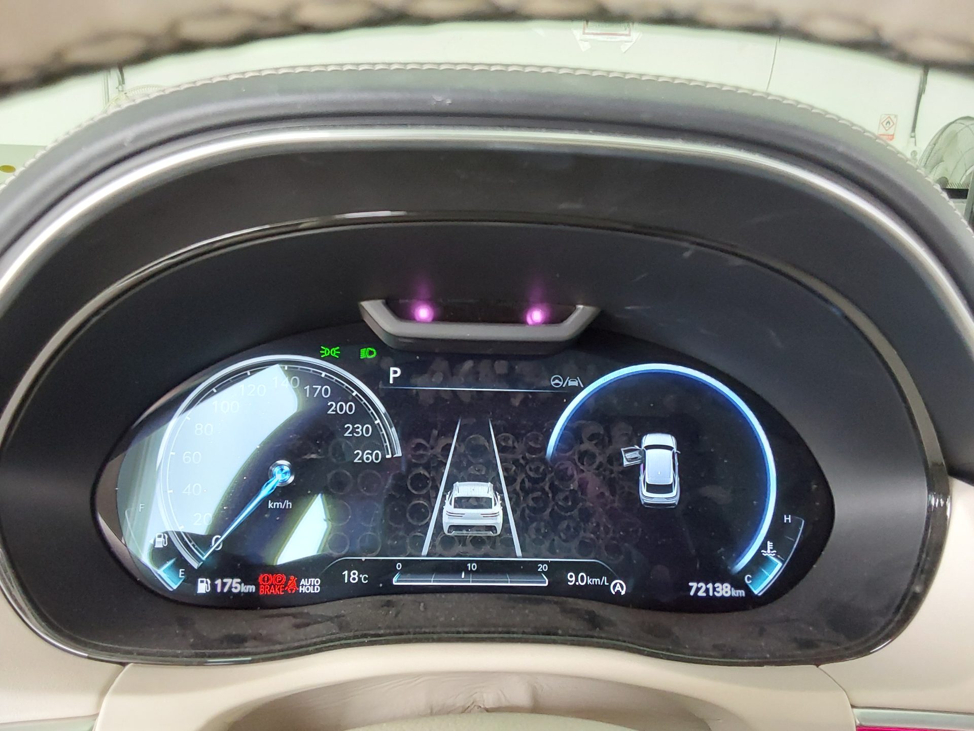 2022 - genesis gv70
