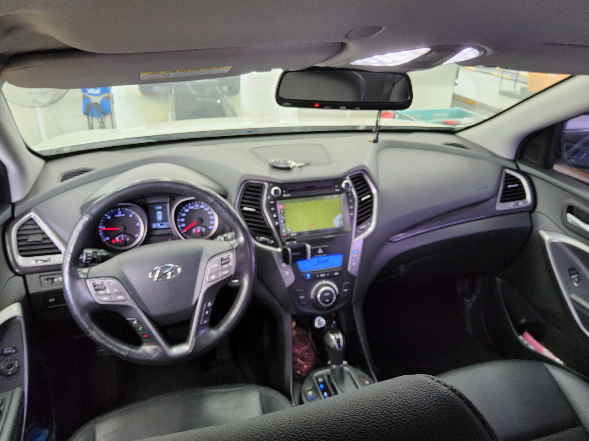 Hyundai Santa Fe 2014 - Image 10