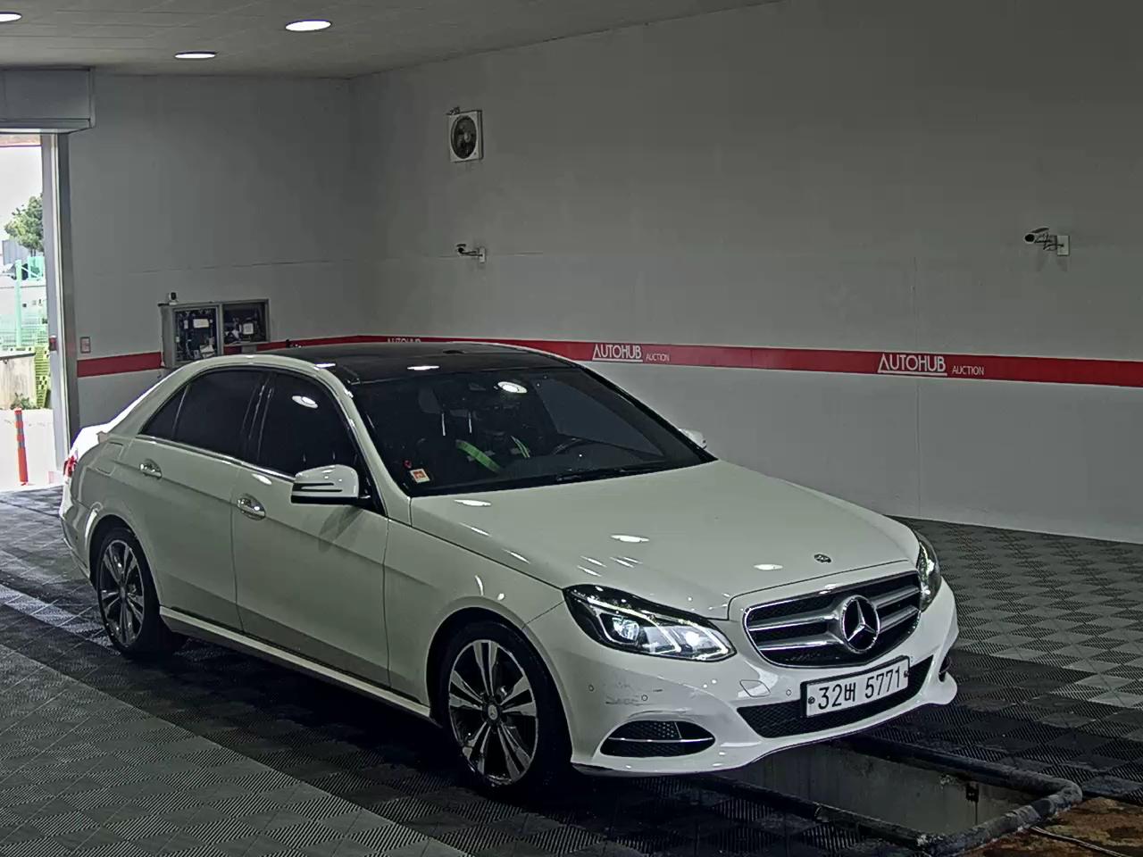 مرسيدس بنز إي كلاس 2014 - صورة 2