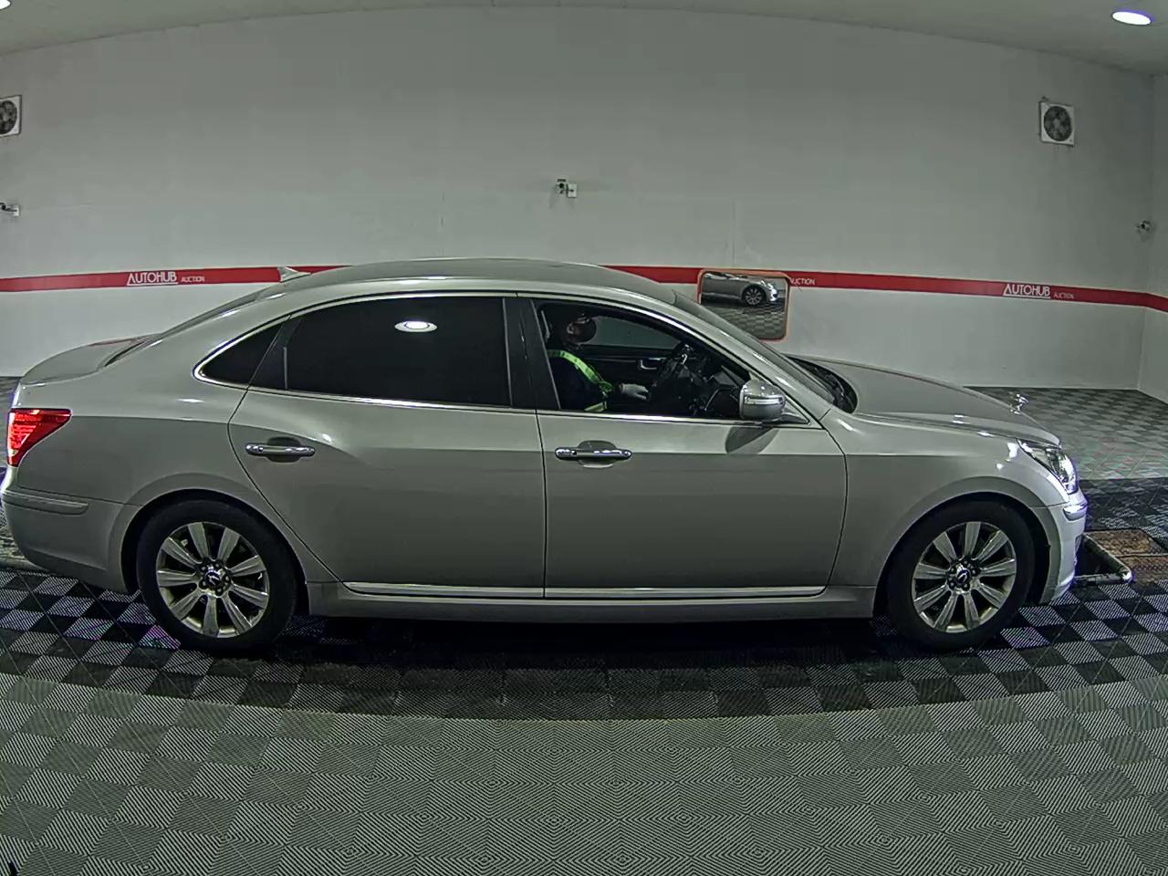 Hyundai Equus 2012 - Image 3