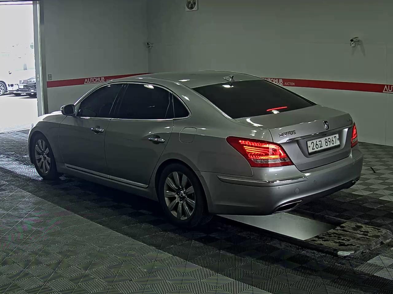 Hyundai Equus 2012 - Image 5