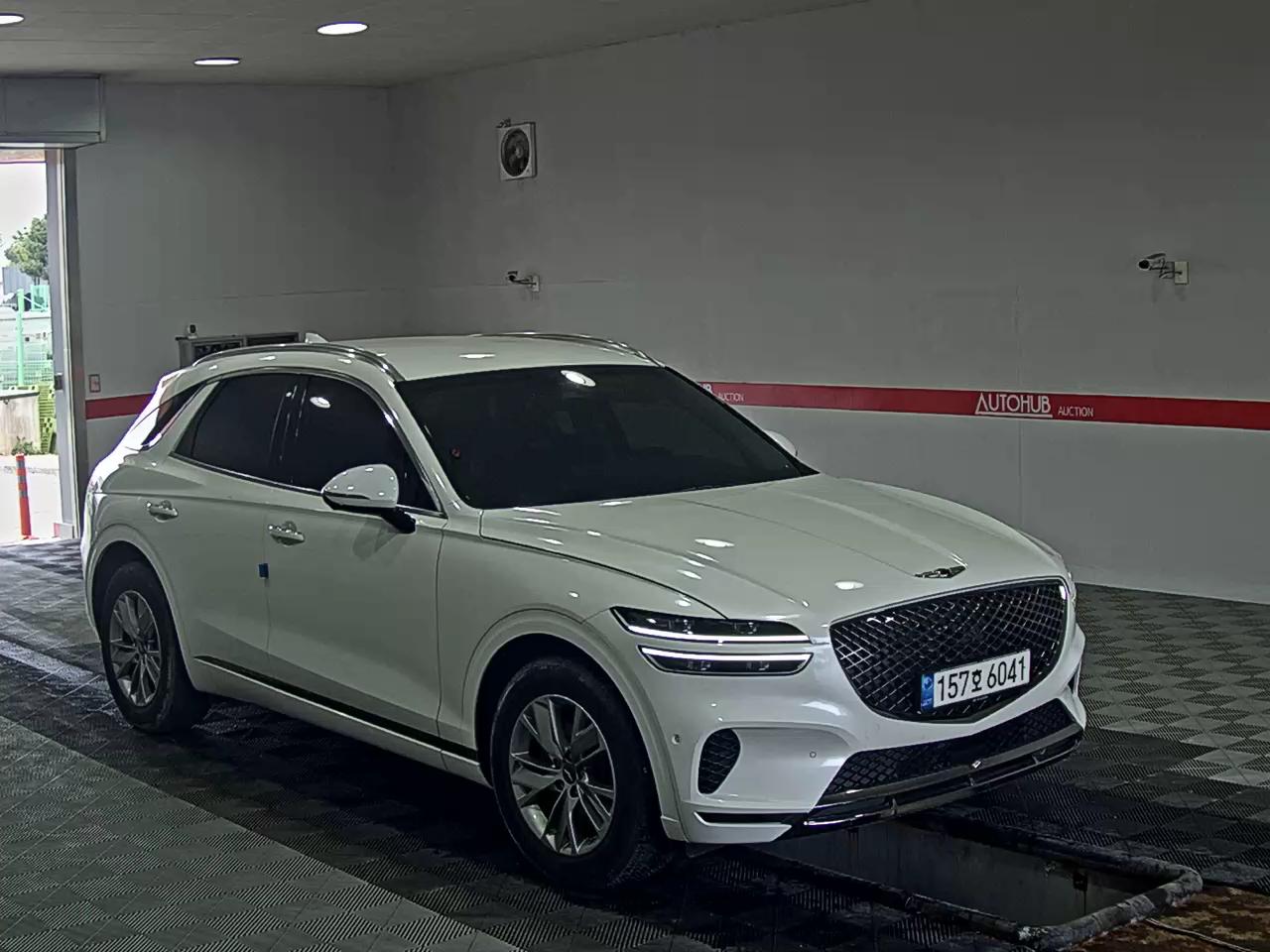 2022 - genesis gv70