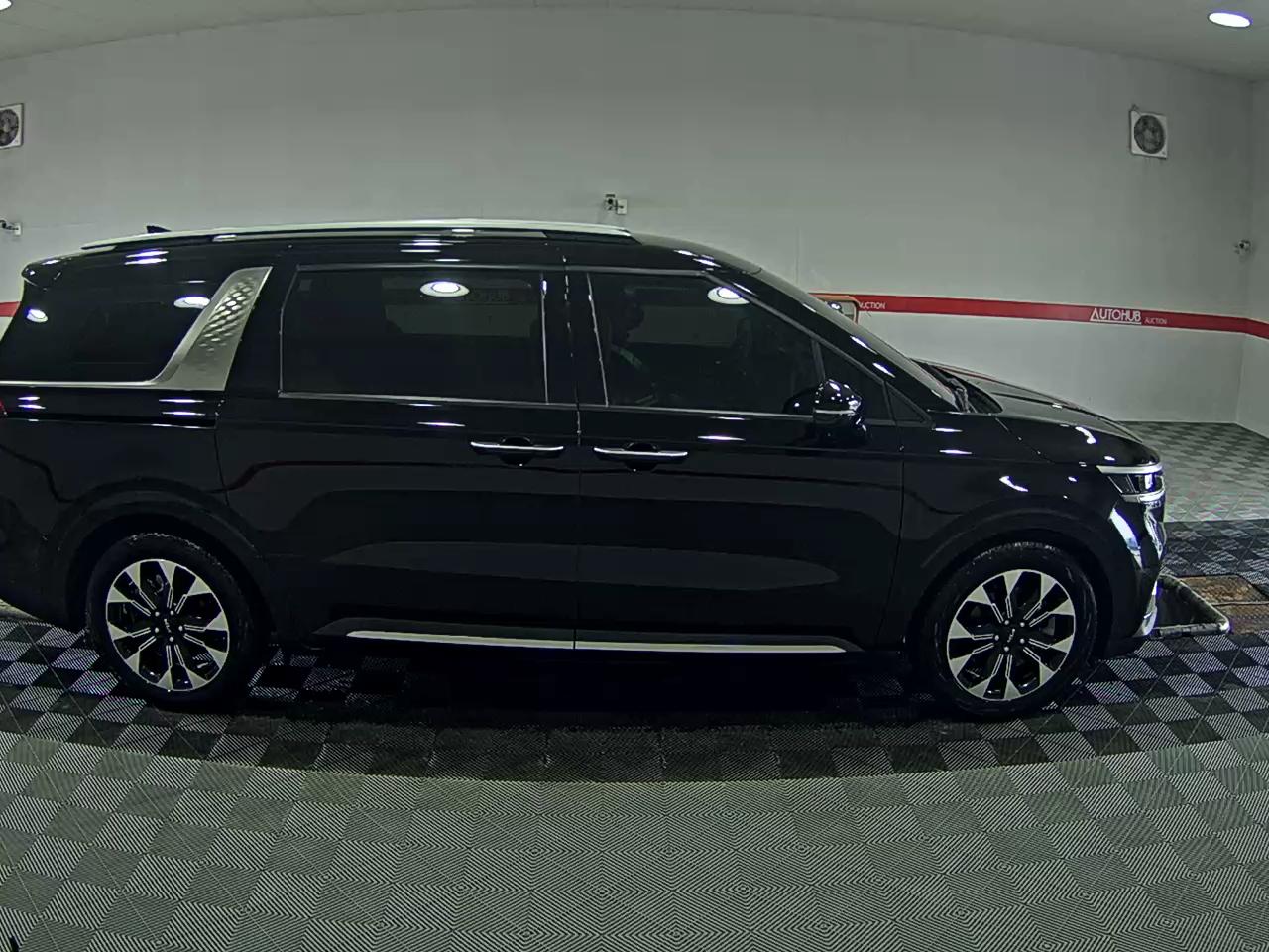 Kia SEDONA 2023 - Image 3