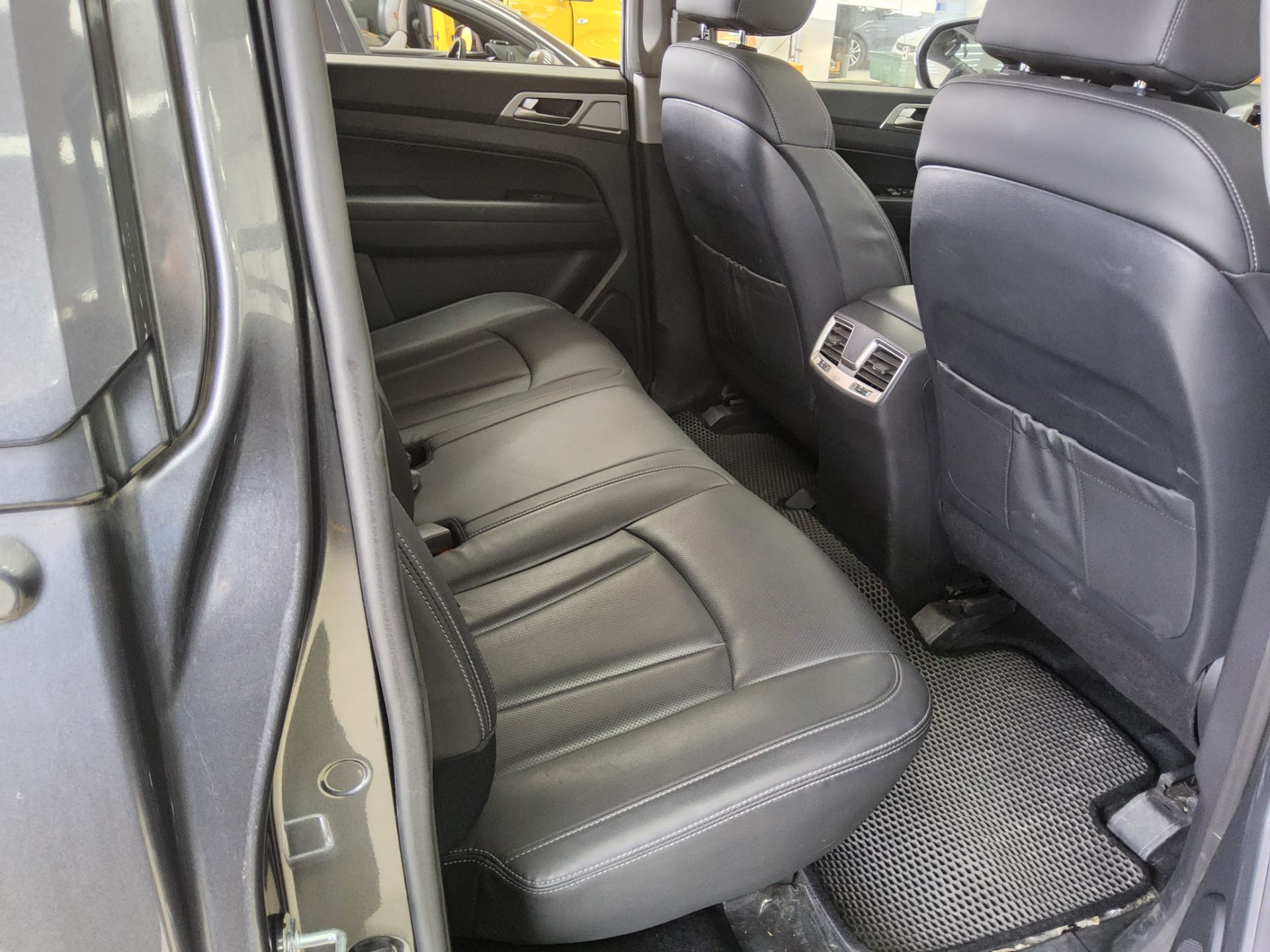 쌍용자동차 렉스턴 스포츠 2019 - 이미지 12