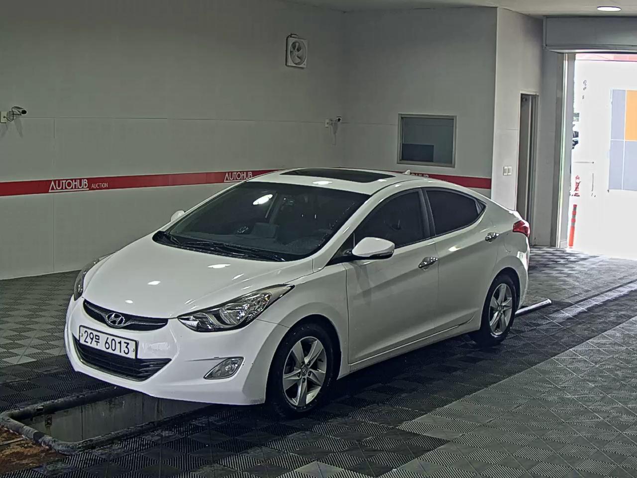 هيونداي إلانترا