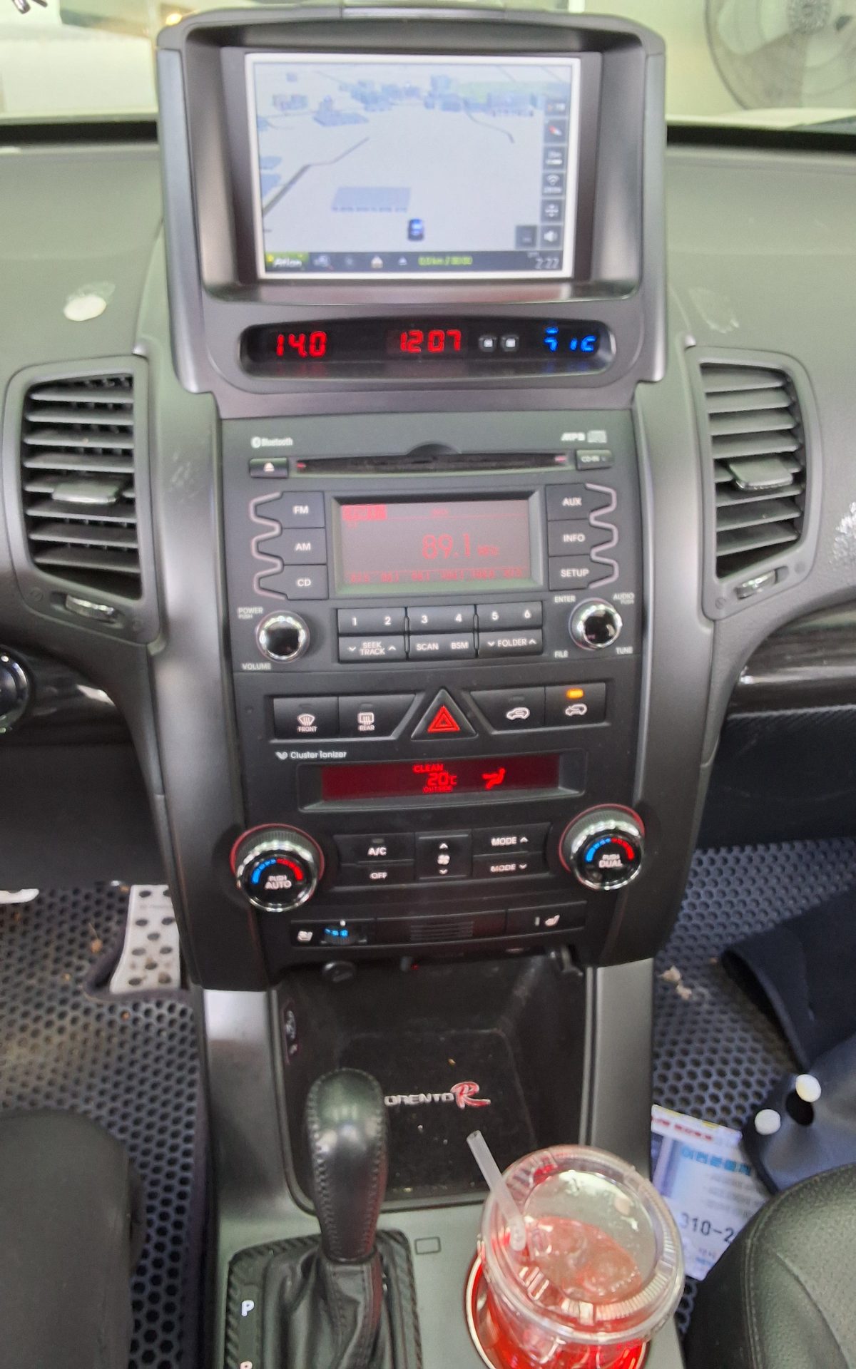 Kia Sorento 2011 - Image 16