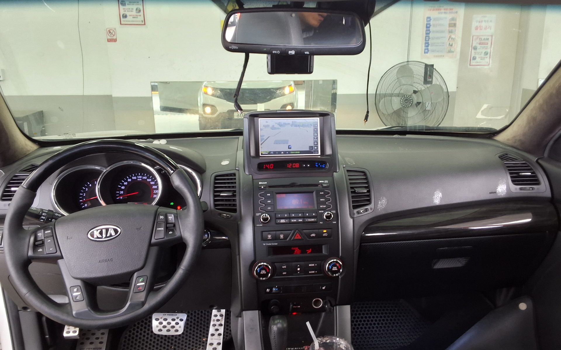 Kia Sorento 2011 - Image 10