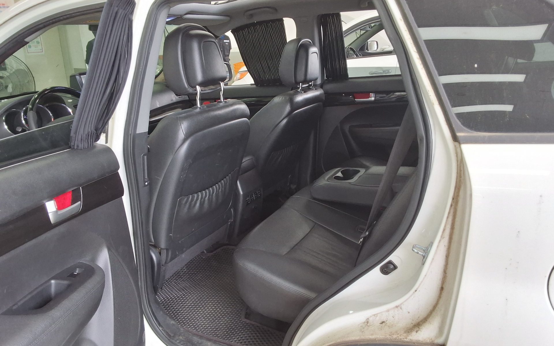 Kia Sorento 2011 - Image 11