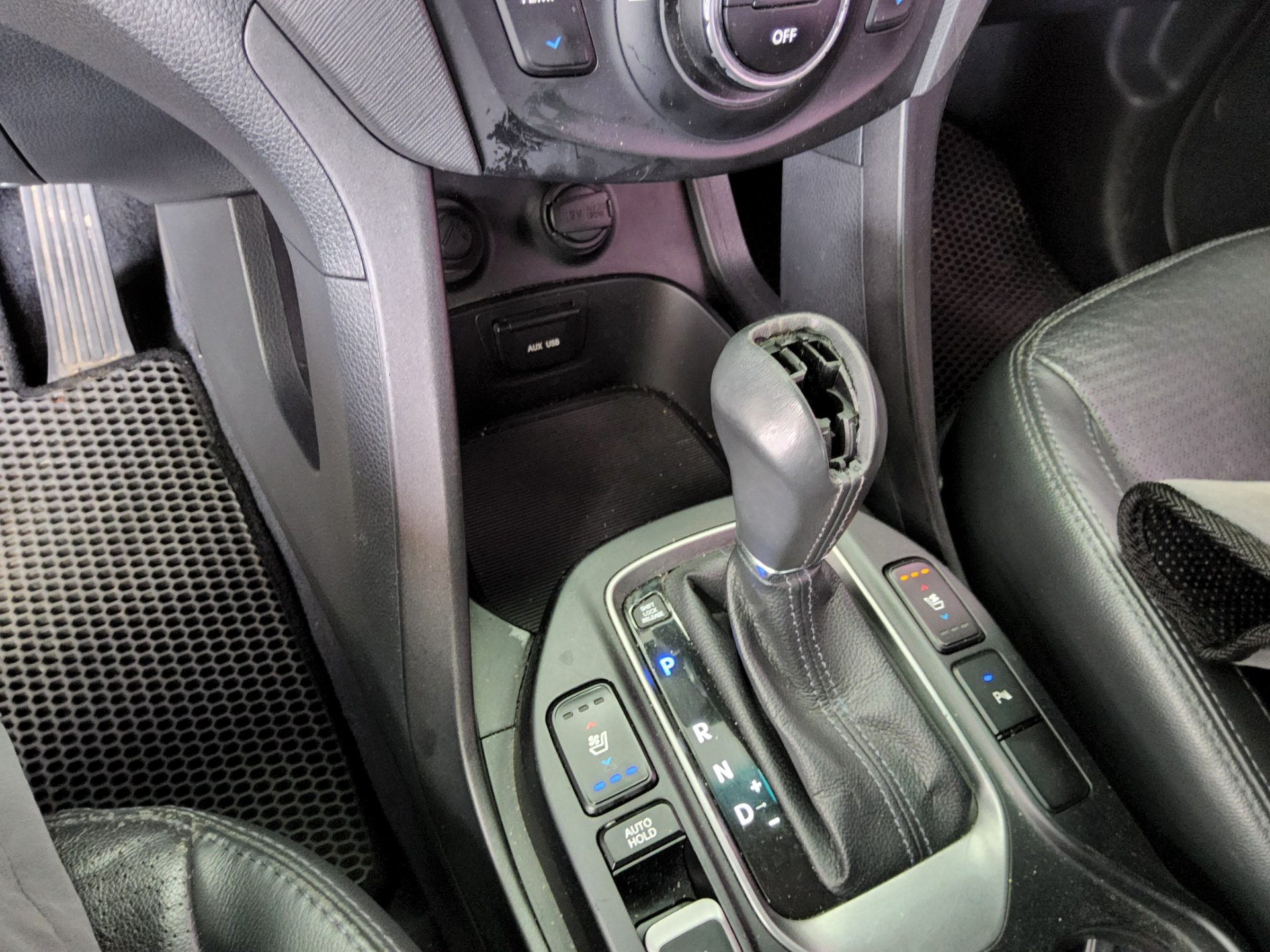 هيونداي سانتافي 2013 - صورة 19