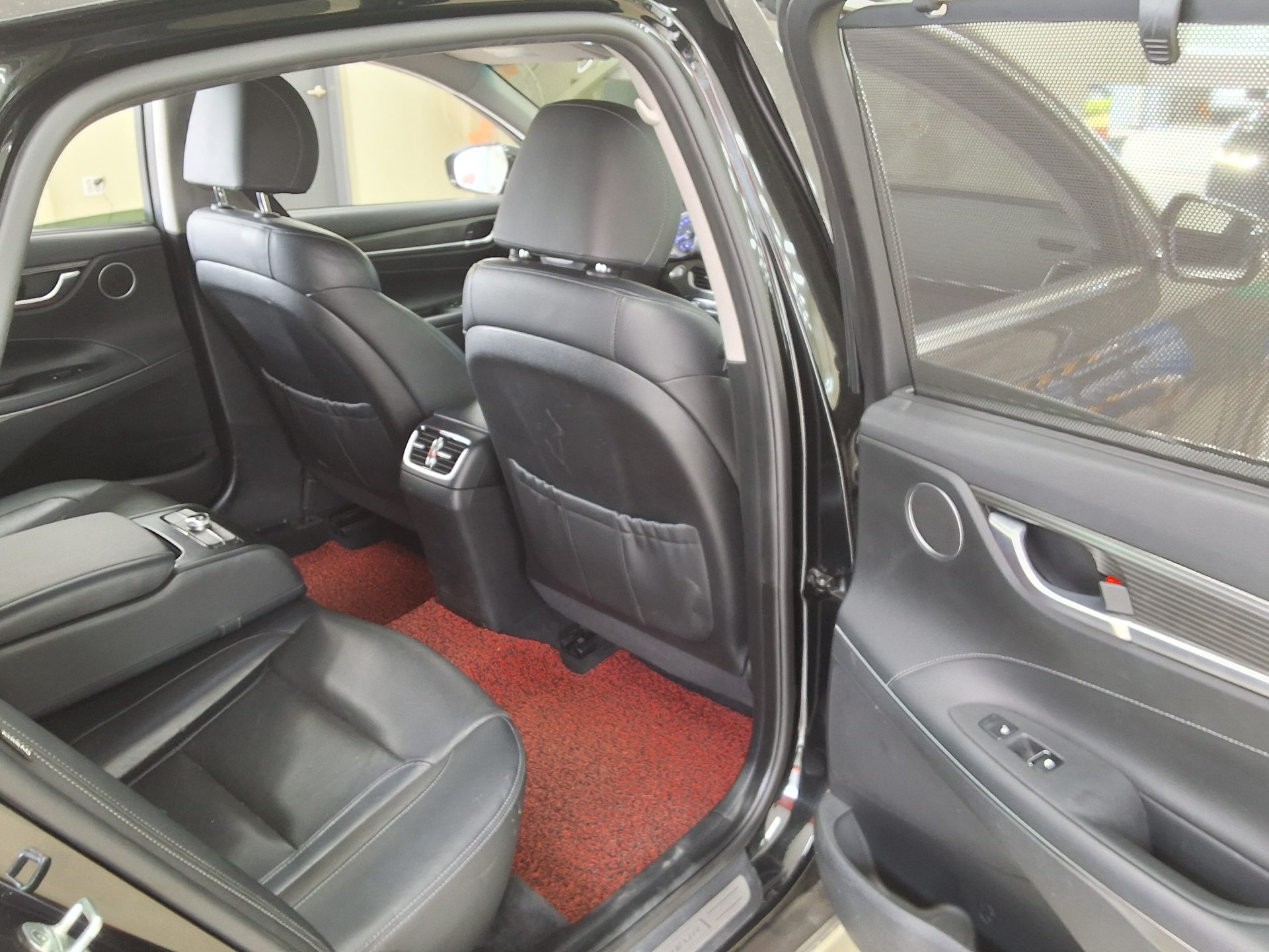 هيونداي جرانجر 2017 - صورة 12