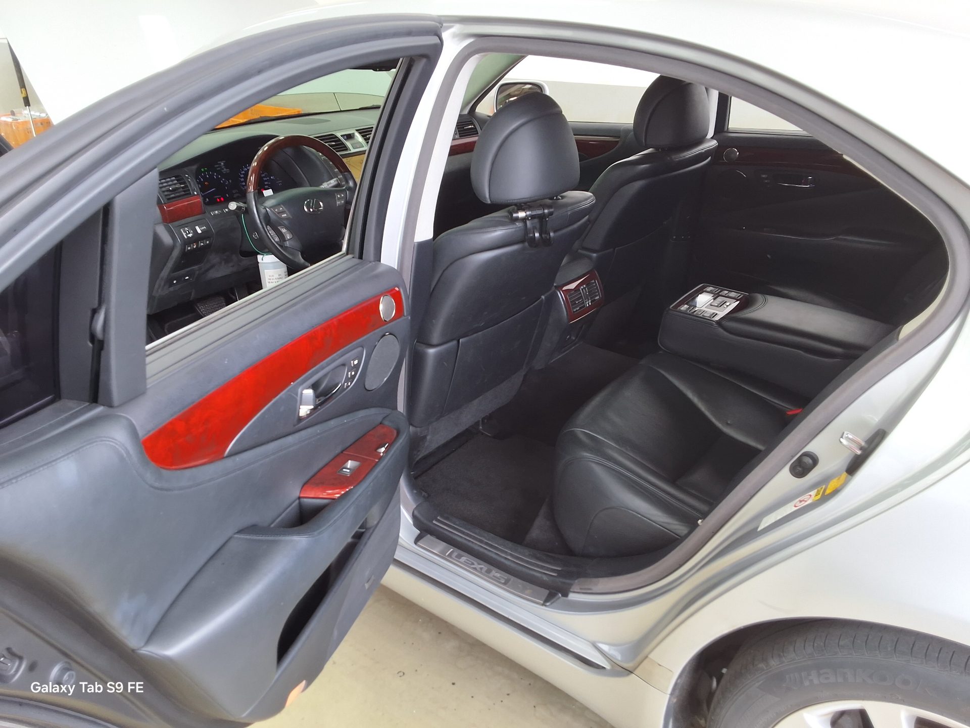 Lexus LS 2012 - Image 11