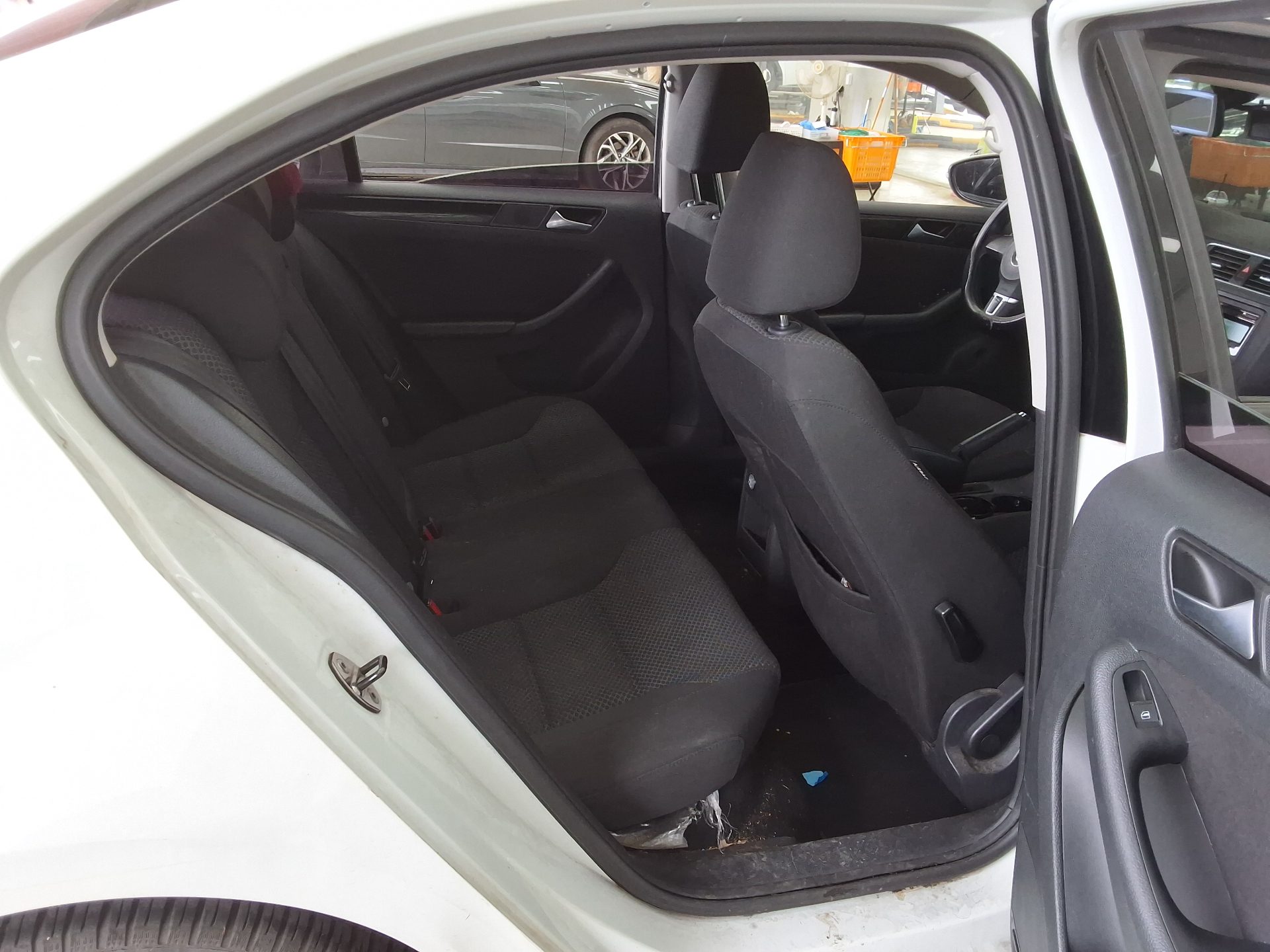 فولكس فاجن جيتا 2014 - صورة 12