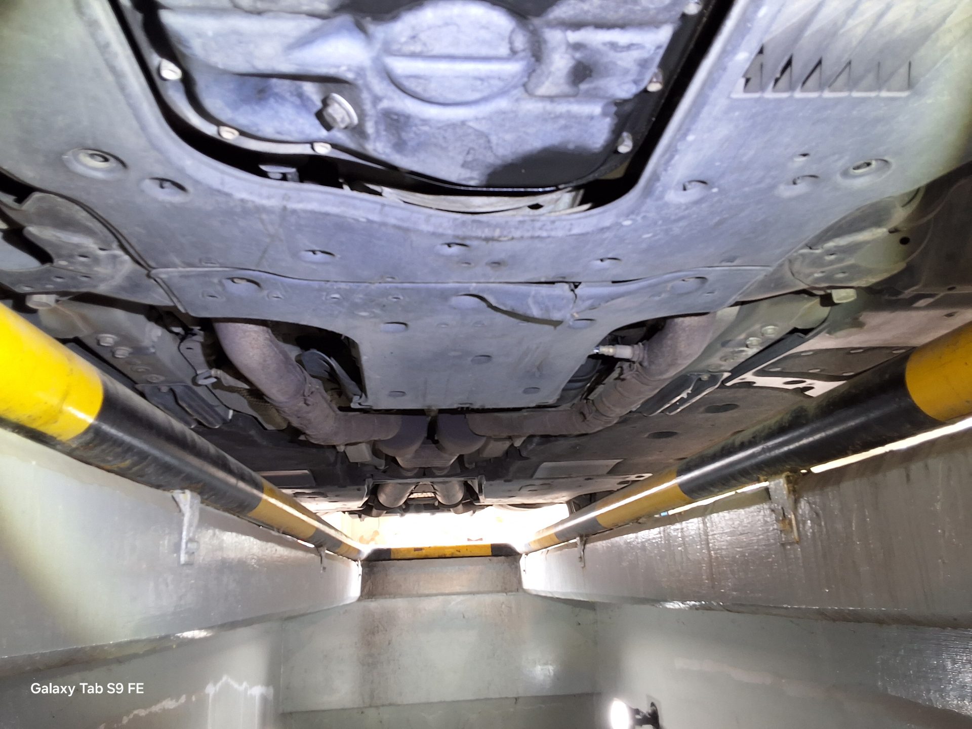 Lexus LS 2012 - Image 20