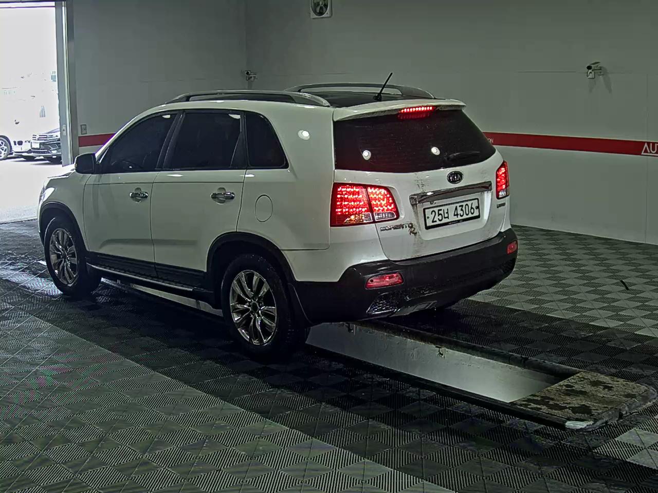 Kia Sorento 2011 - Image 5