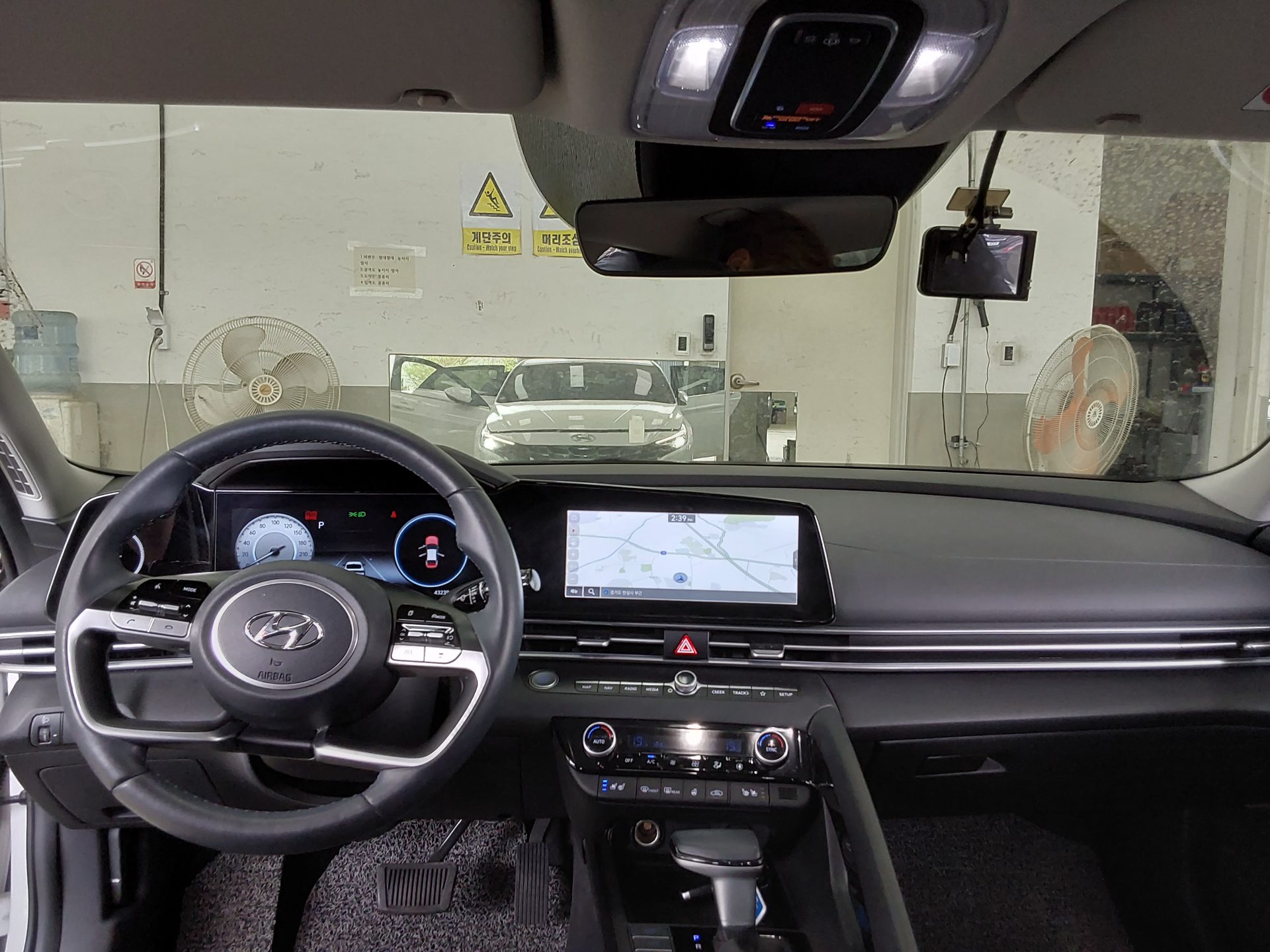 هيونداي إلانترا 2023 - صورة 10