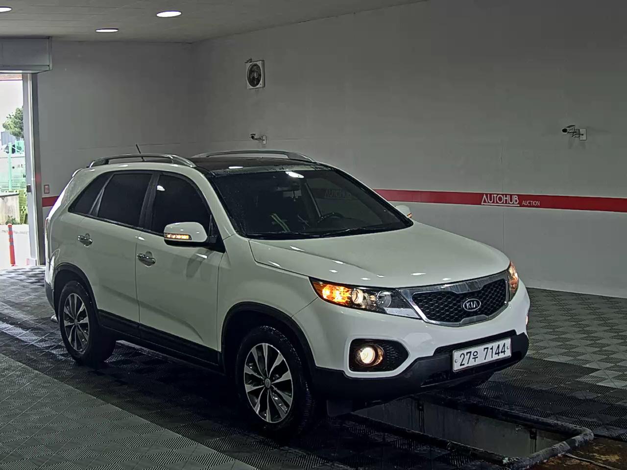 Kia Sorento 2011 - Image 2