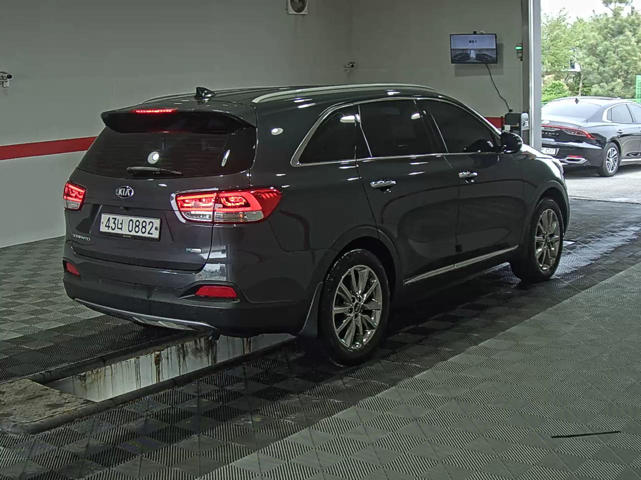 كيا أخرى 2016 - صورة 4