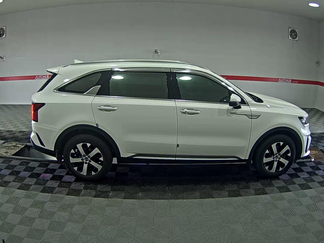 كيا أخرى 2021 - صورة 3