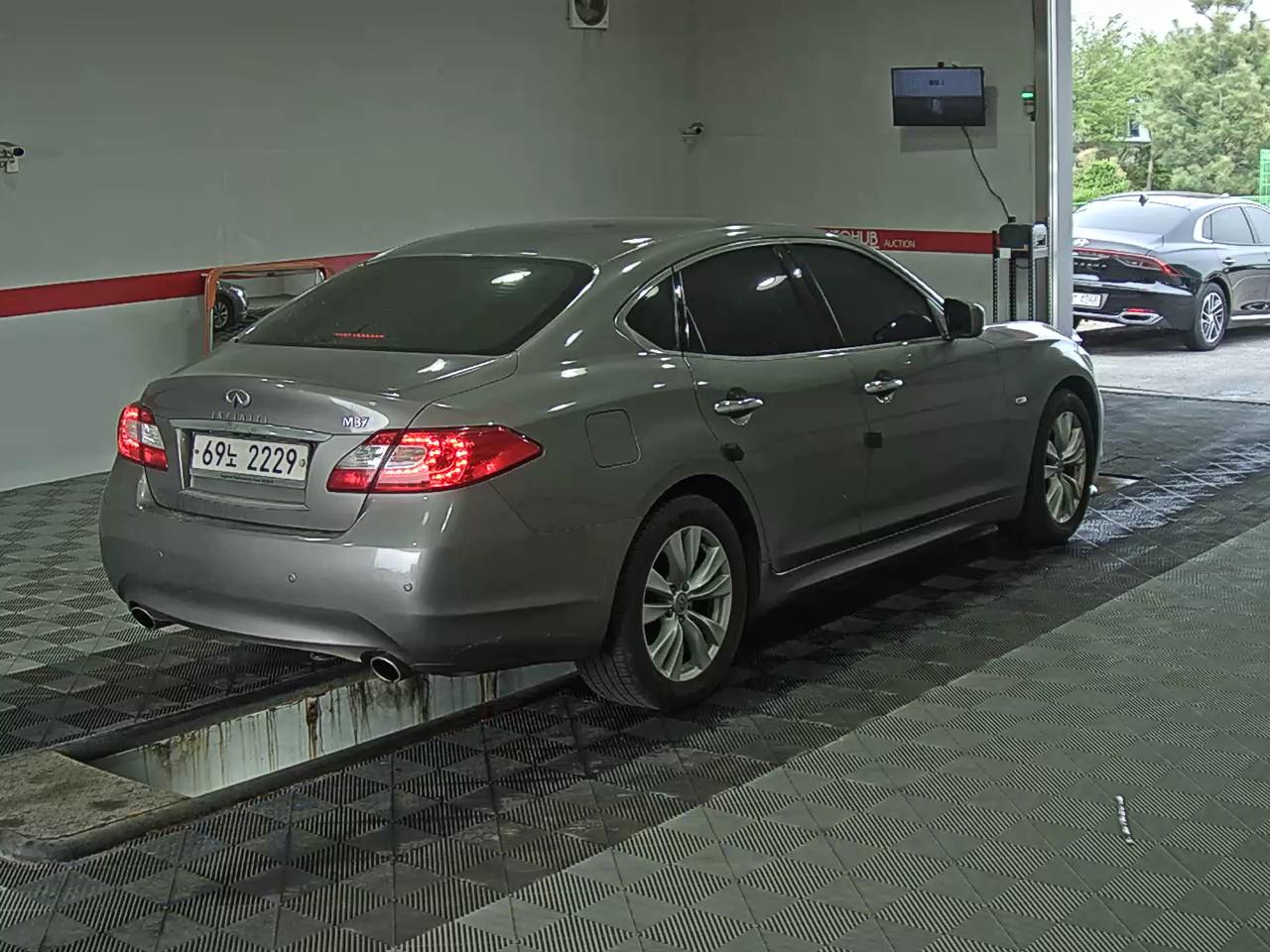 نيسان إنفينيتي M 2011 - صورة 4