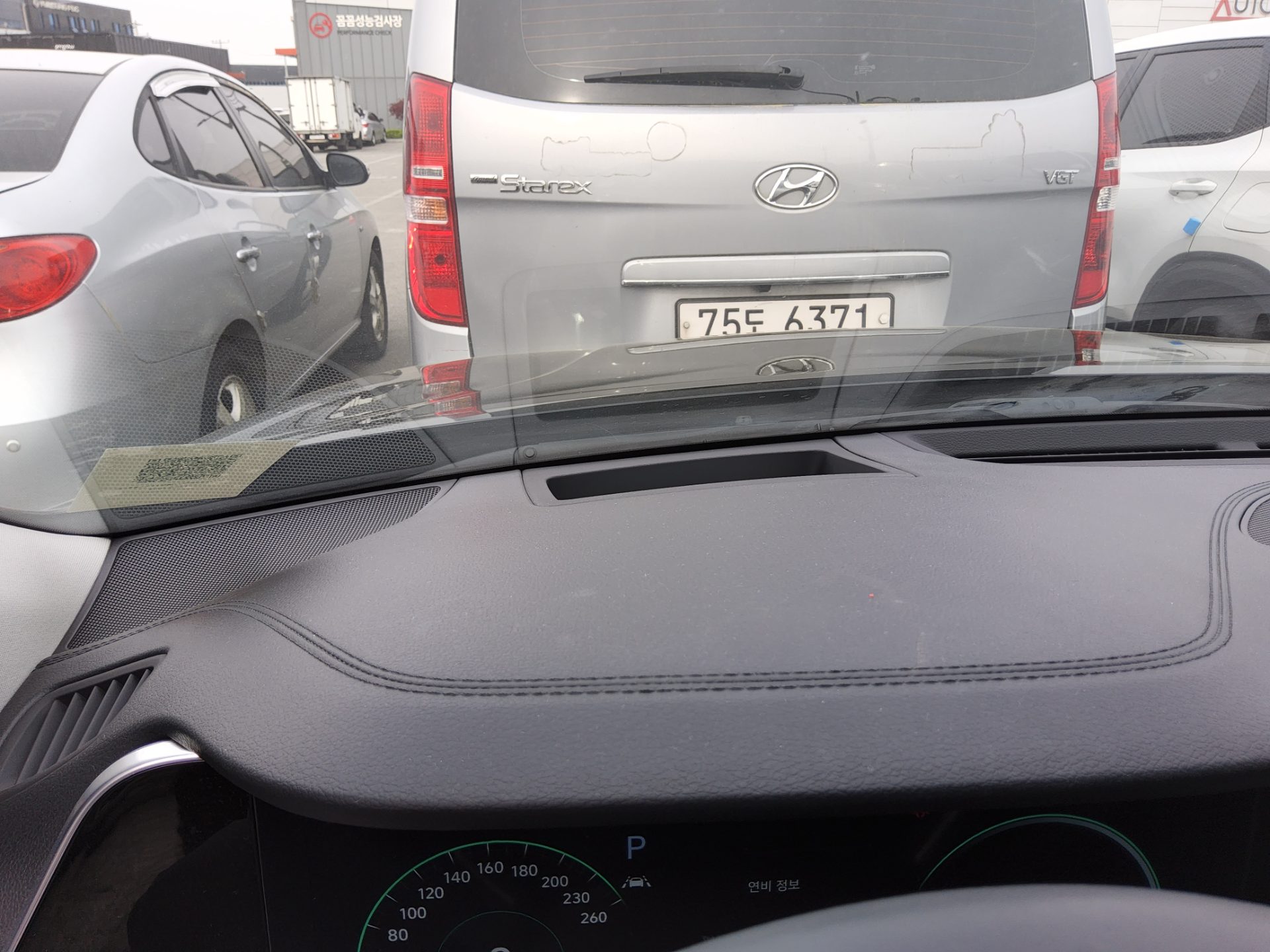 هيونداي جرانجر 2023 - صورة 18