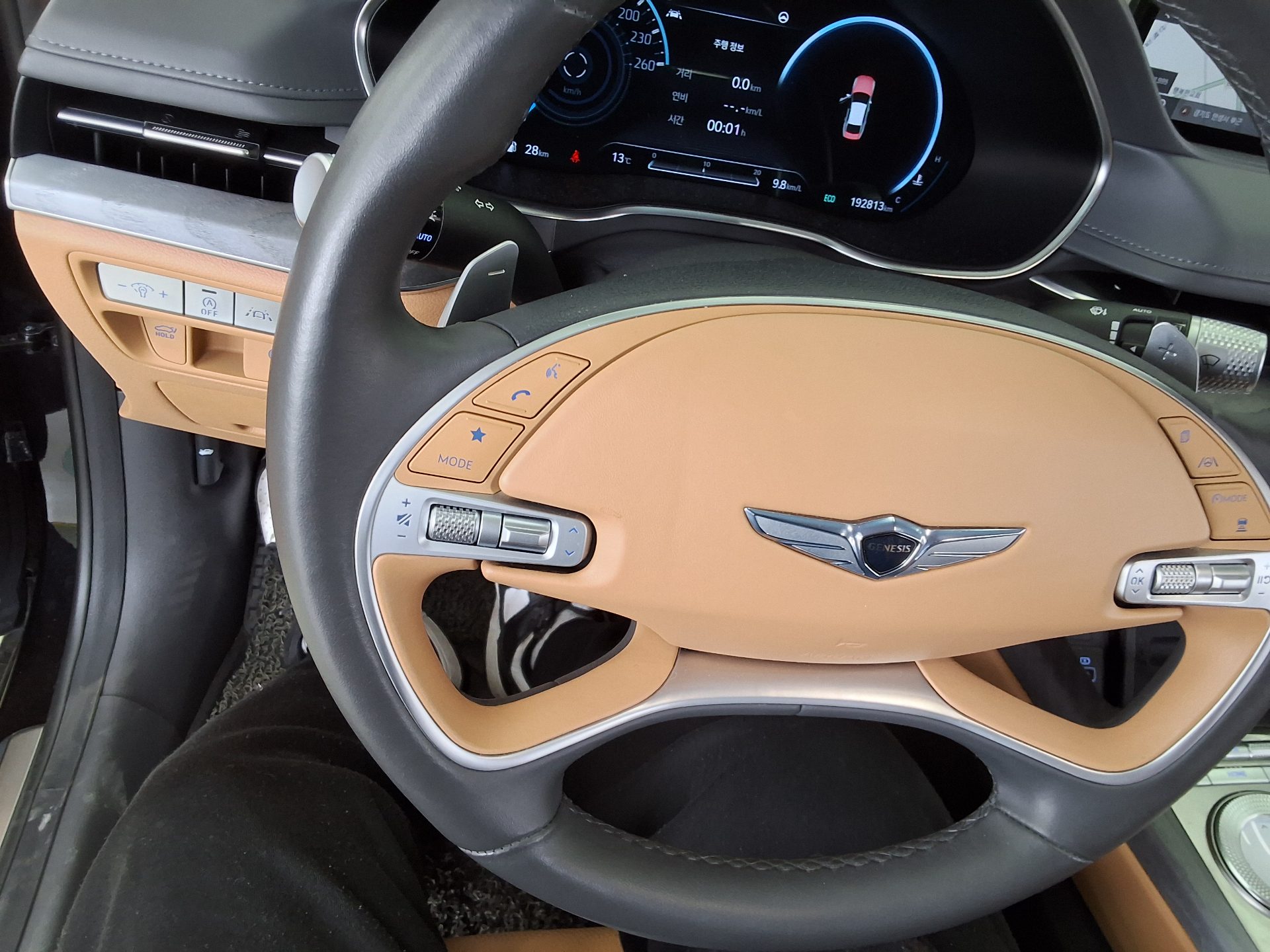 Hyundai Genesis 2021 - Image 21