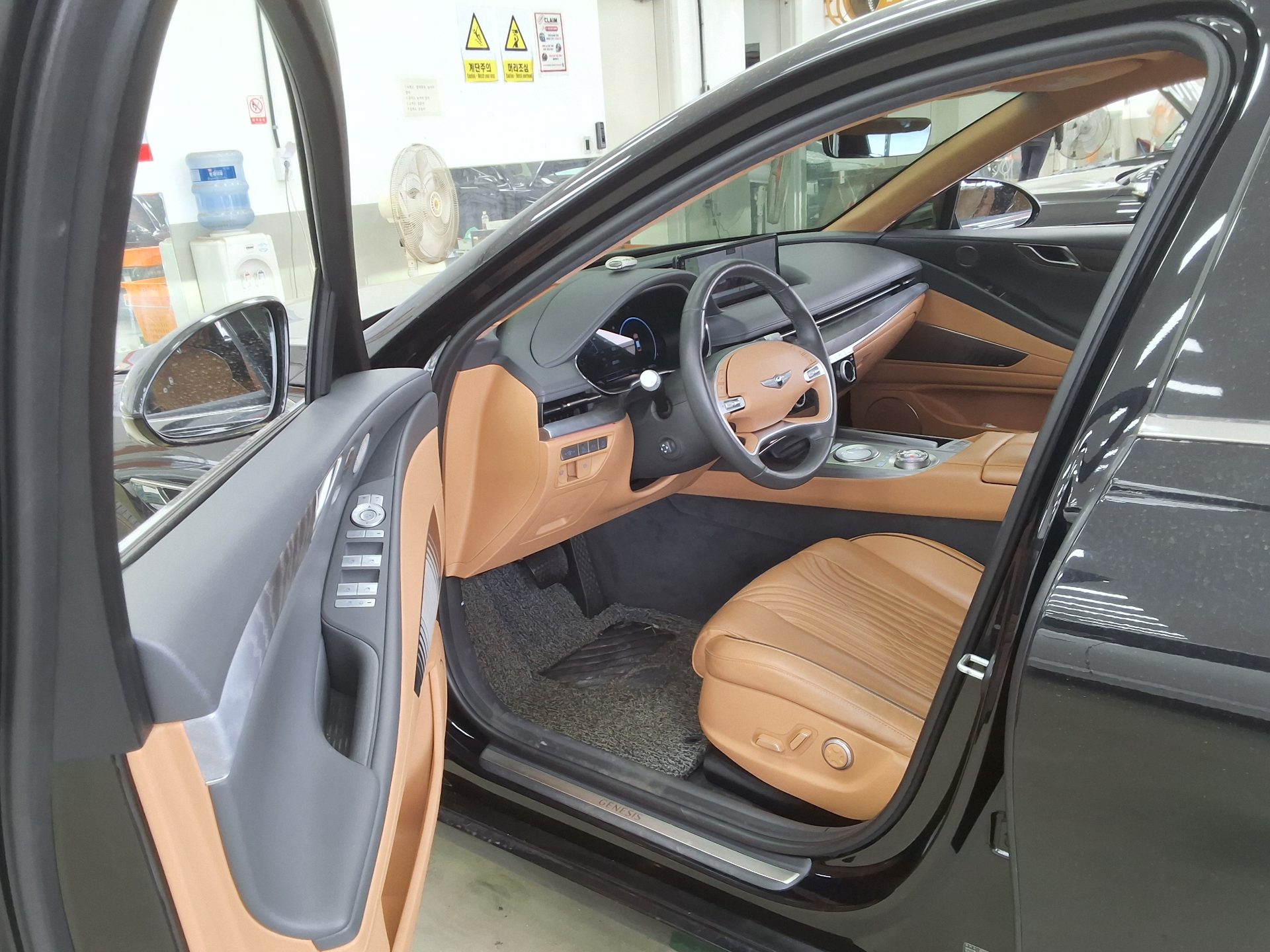 Hyundai Genesis 2021 - Image 9