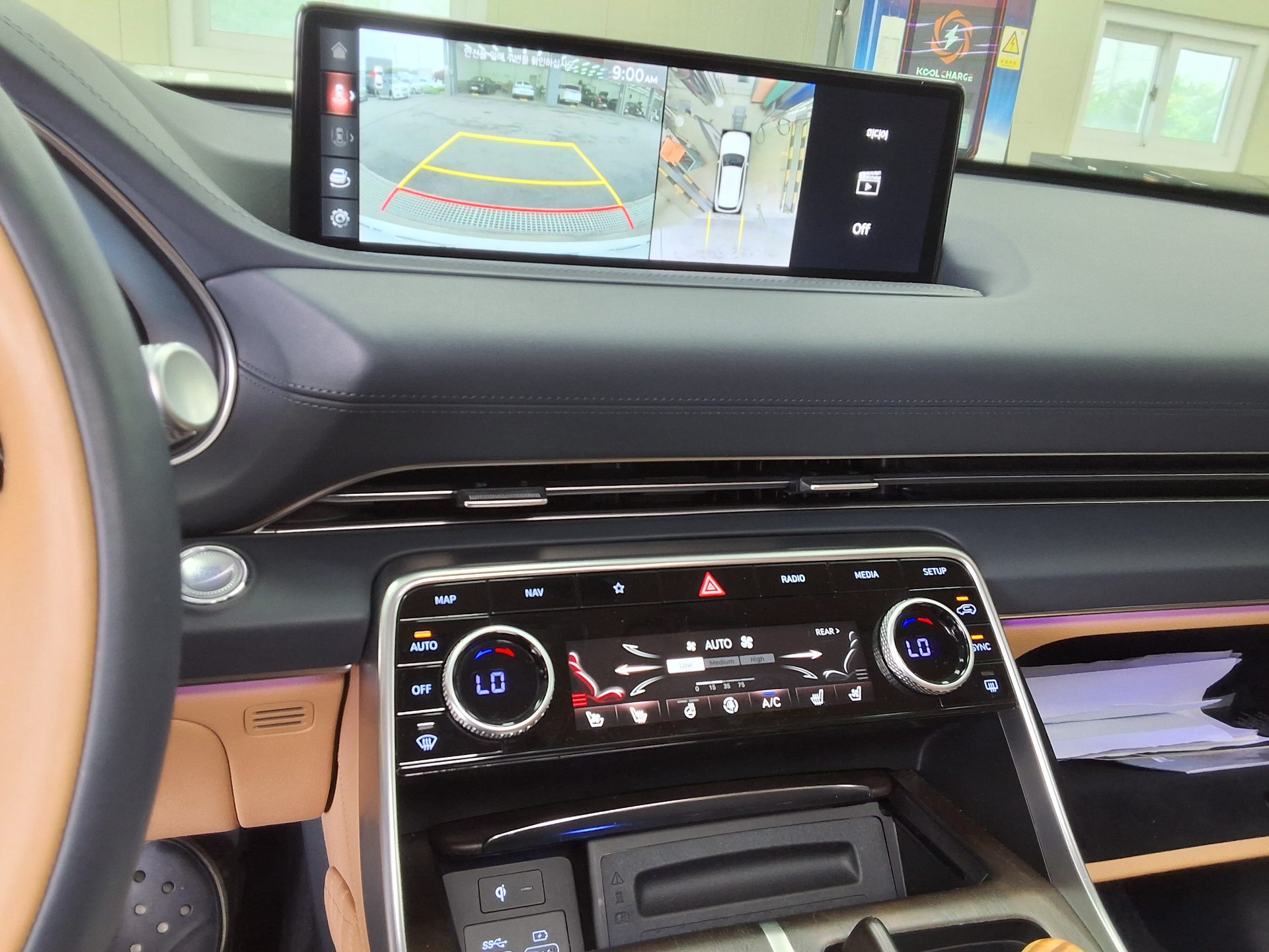 2022 - genesis gv80