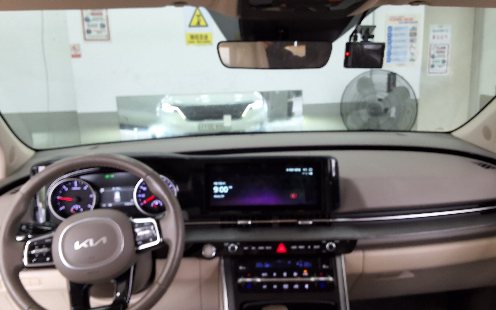 Kia Carnival 2023 - Image 10