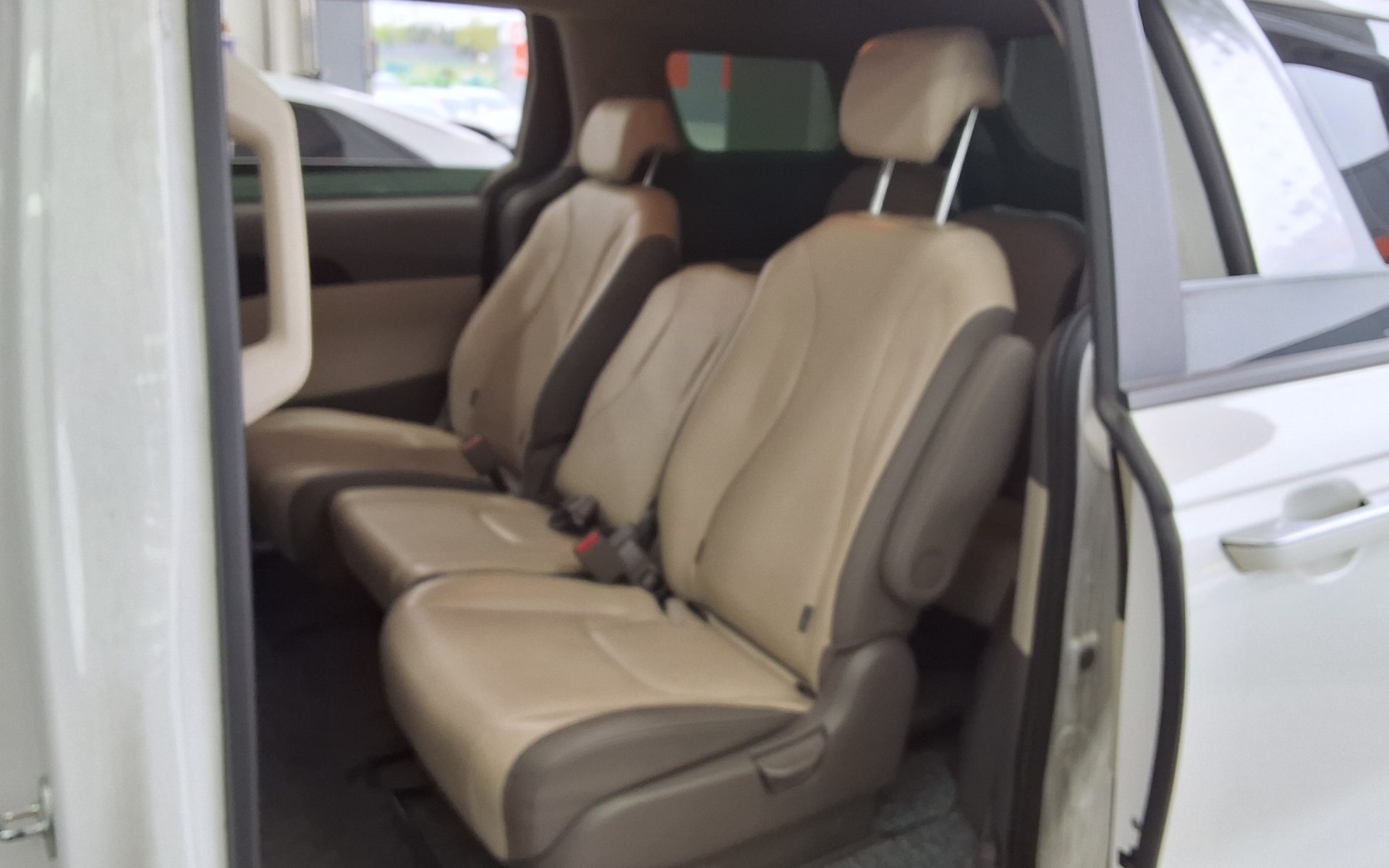 Kia Carnival 2023 - Image 11