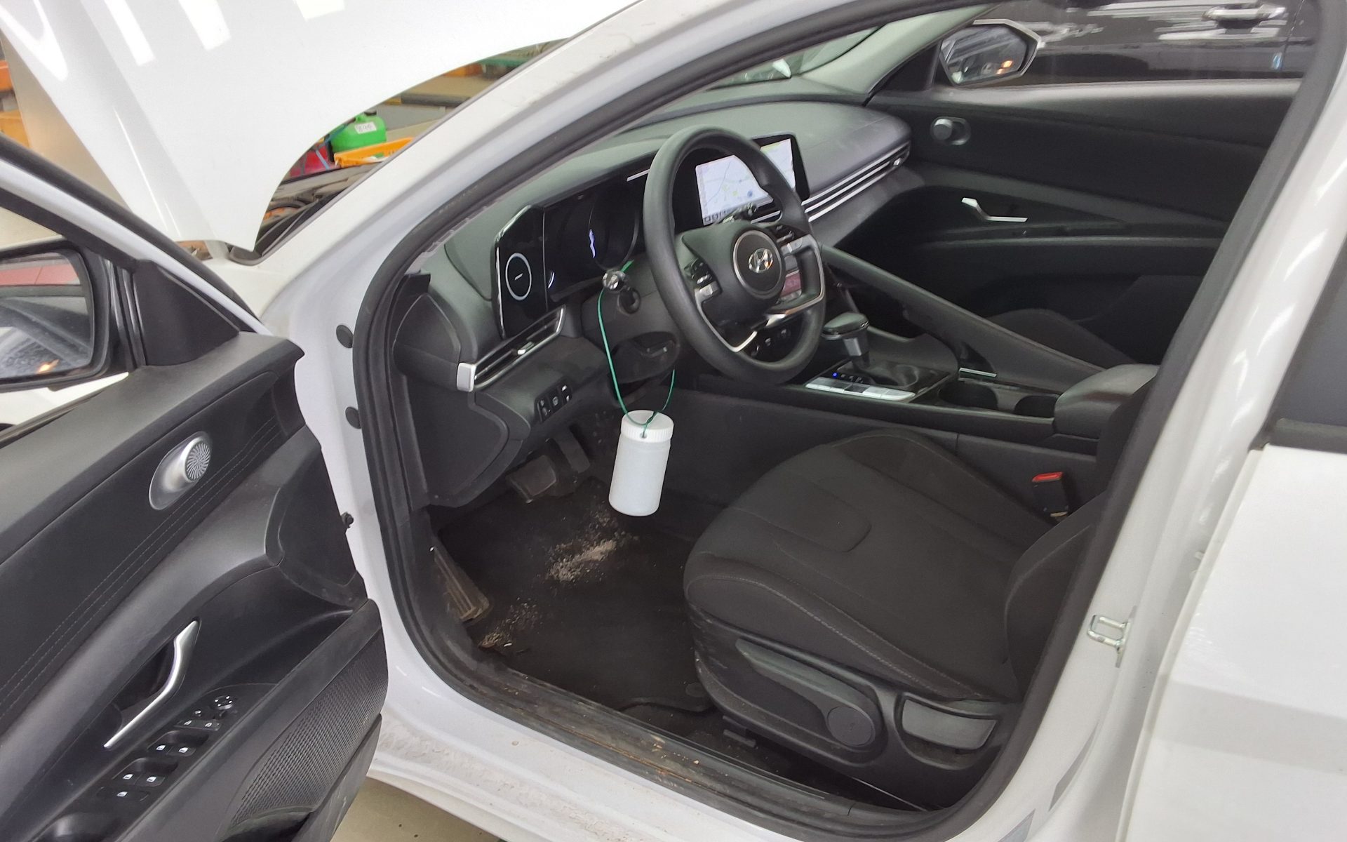 Hyundai Elantra 2021 - Image 9